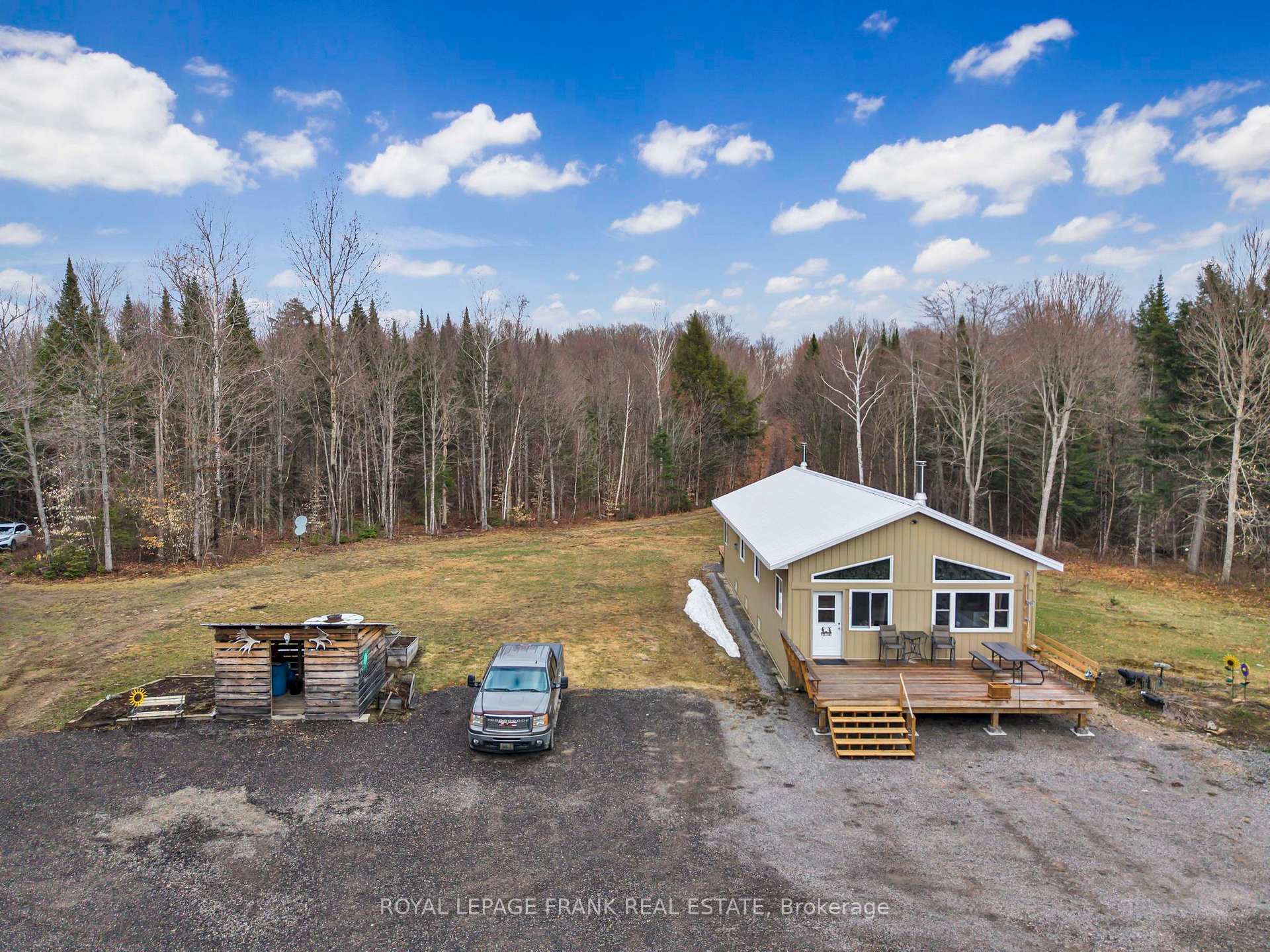 989 North McKenzie Lake Road, South Algonquin, ON N0C 1B0, South Algonquin — photo 1