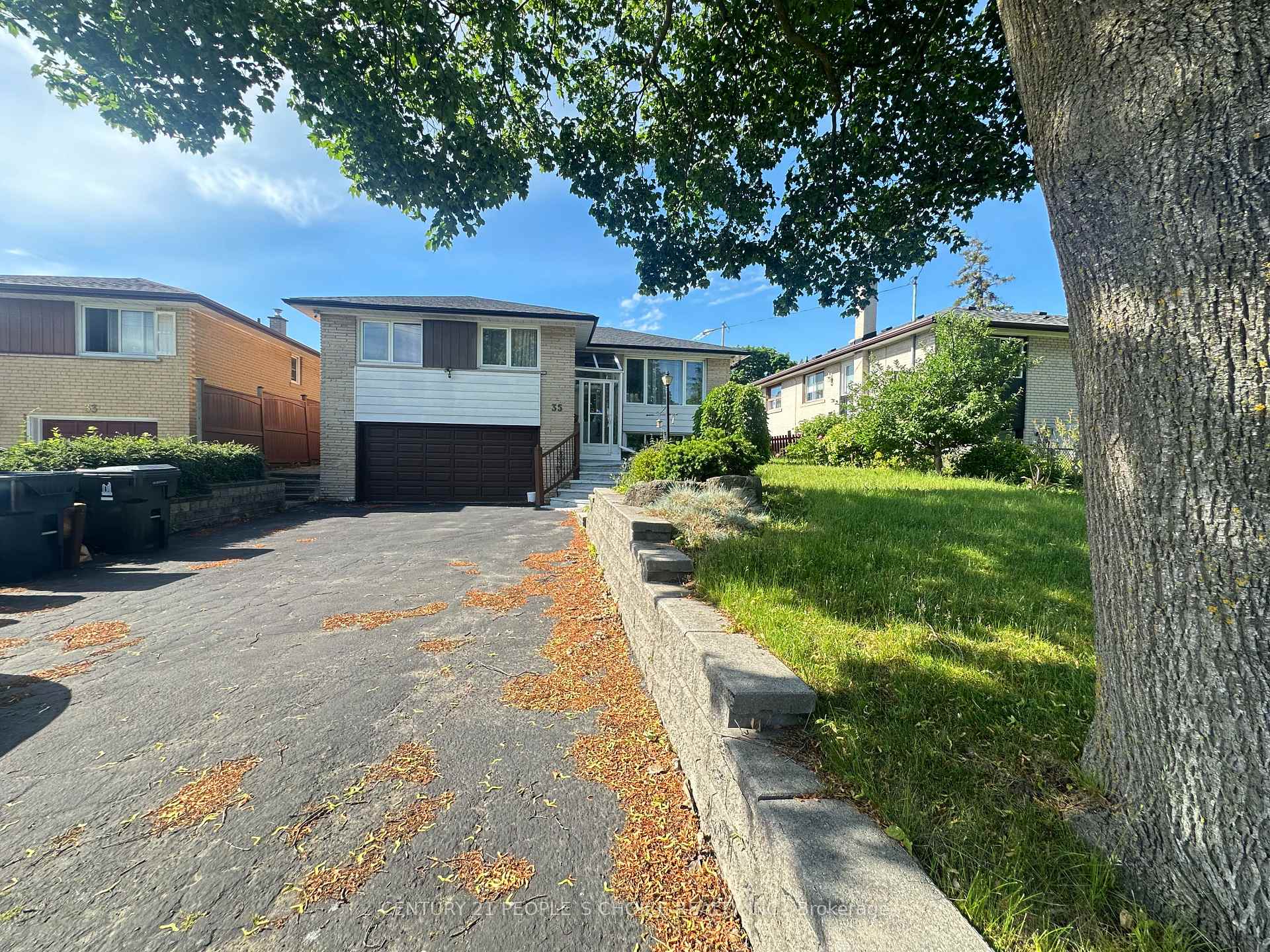 35 Westhumber Boulevard, Toronto, ON M9W 3M5, Toronto W10 — photo 1