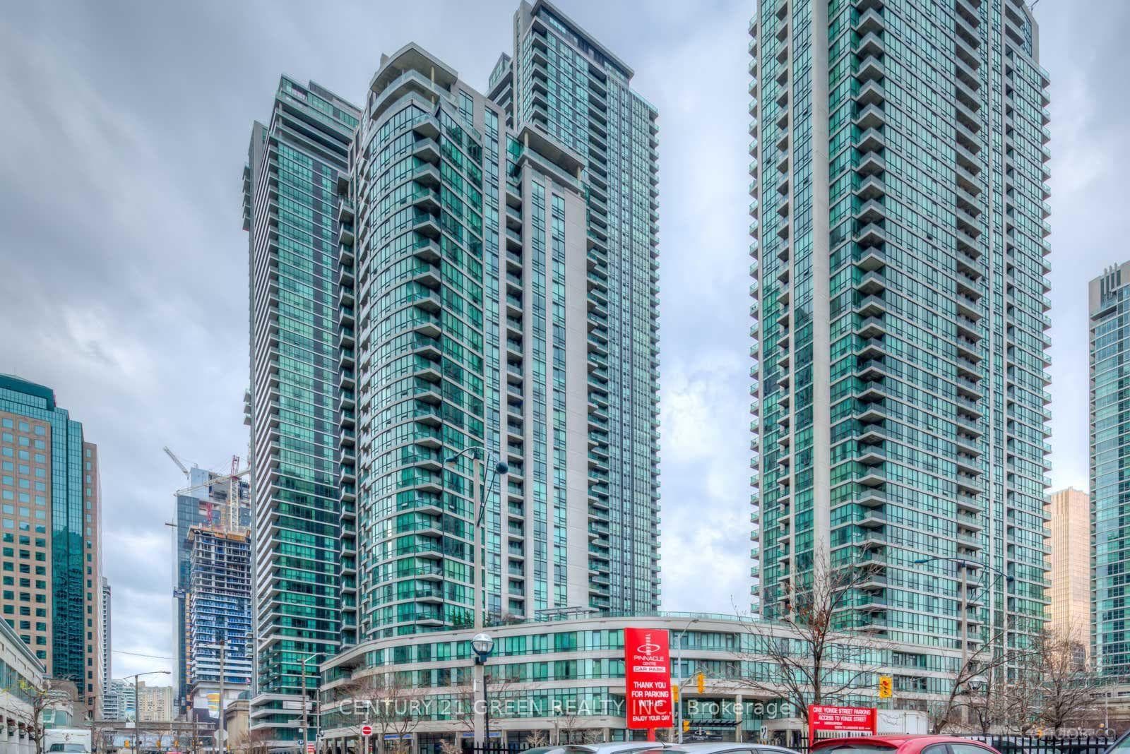 16 Yonge Street 1505, Toronto, ON M5E 2A1, Toronto C01 — фото 1