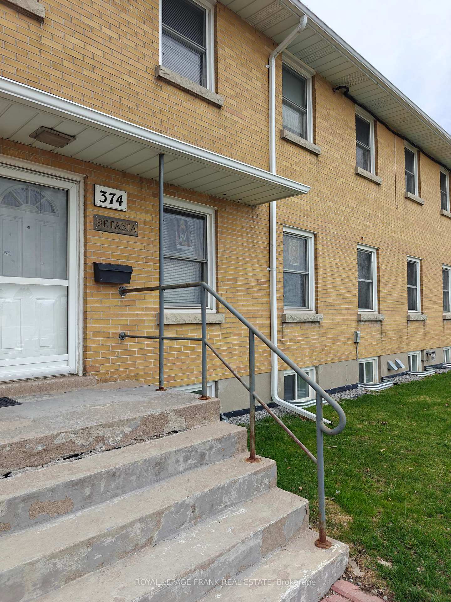 374 Central Park Boulevard S Room, Oshawa, ON L1H 5X2, Oshawa — photo 1