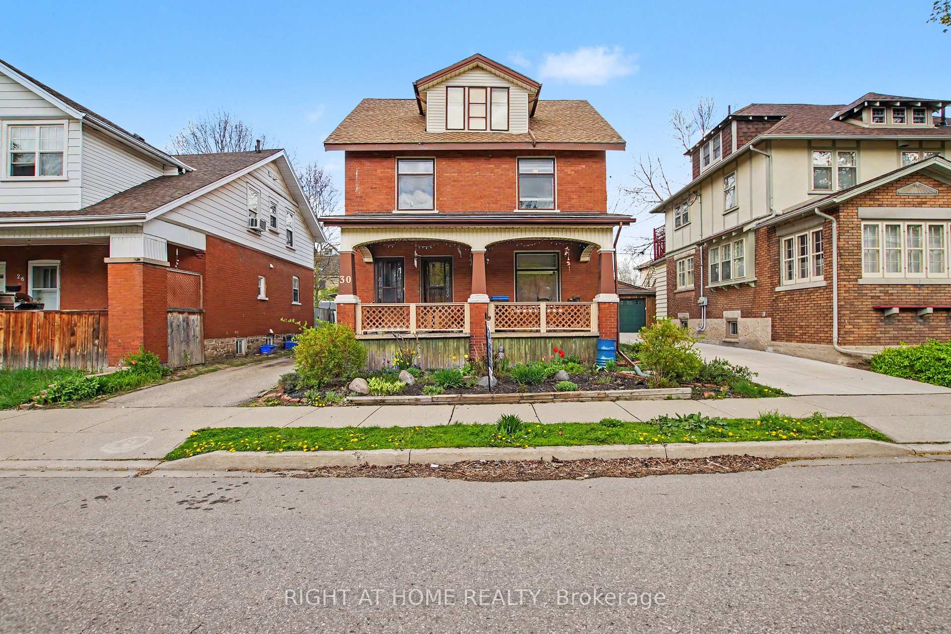 30 Hohner Avenue, Kitchener, ON N2H 2V4, Kitchener — photo 1