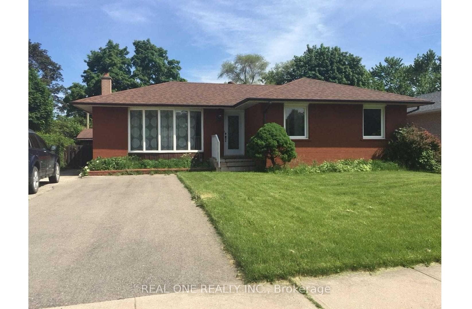 58 Sewell Drive Bsmt Room 2, Oakville, ON L6H 1C5, Oakville — photo 1