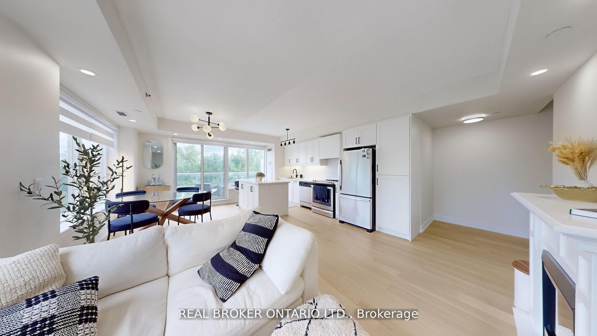 701 Sheppard Avenue W 415, Toronto, ON M3H 2S7, Toronto C06 — photo 1