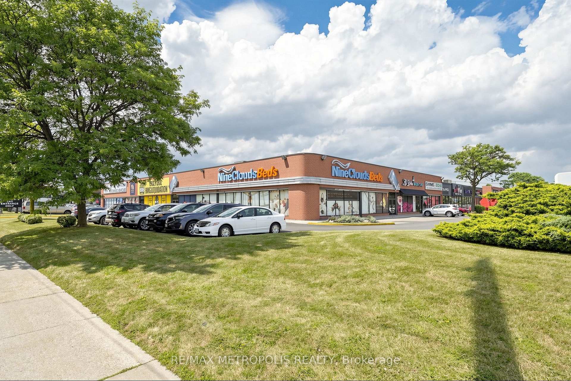 2273 Dundas Street W 2&3, Mississauga, ON L5K 2L8, Mississauga — photo 1