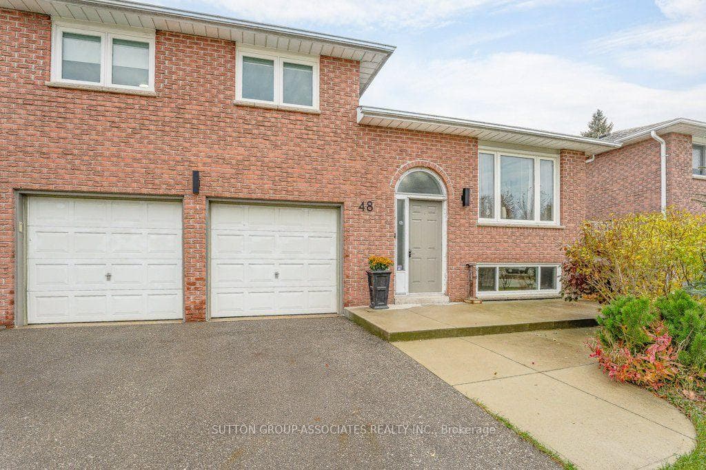 48 Wood Crescent, Bradford West Gwillimbury, ON L3Z 2G2, Bradford West Gwillimbury — photo 1