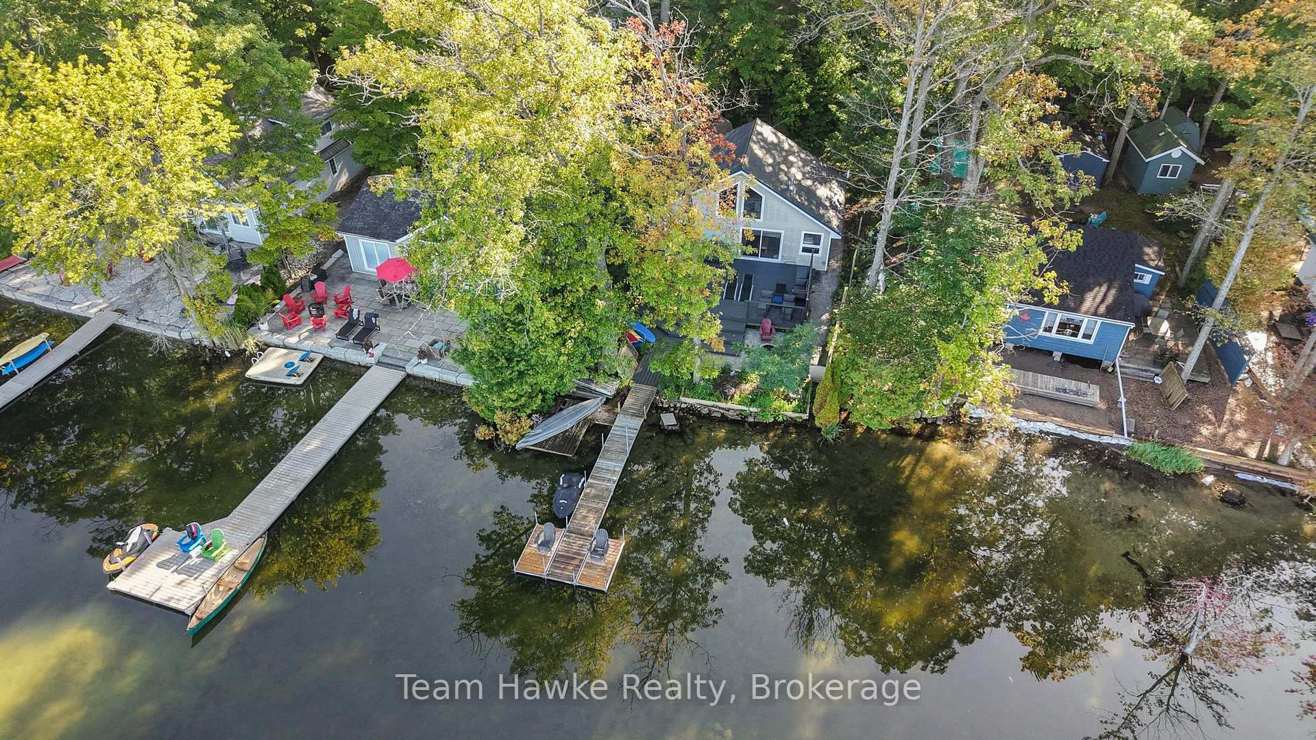 8 Farlain Lake Road E, Tiny, ON L9M 0B5