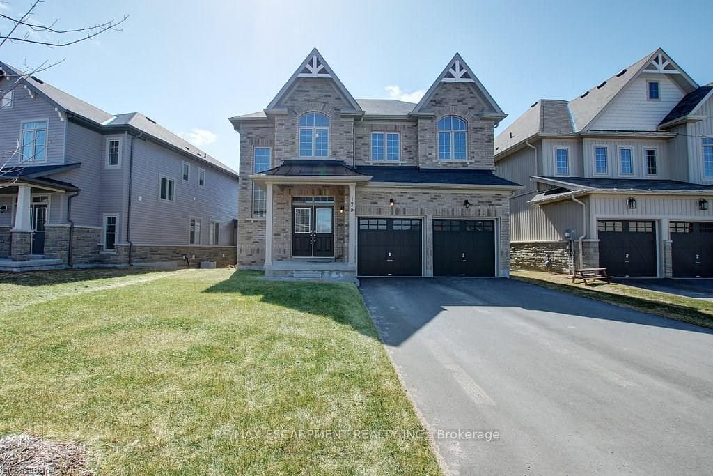 175 GOLD PARK Gate, Essa, ON L3W 0B4, Essa — photo 1