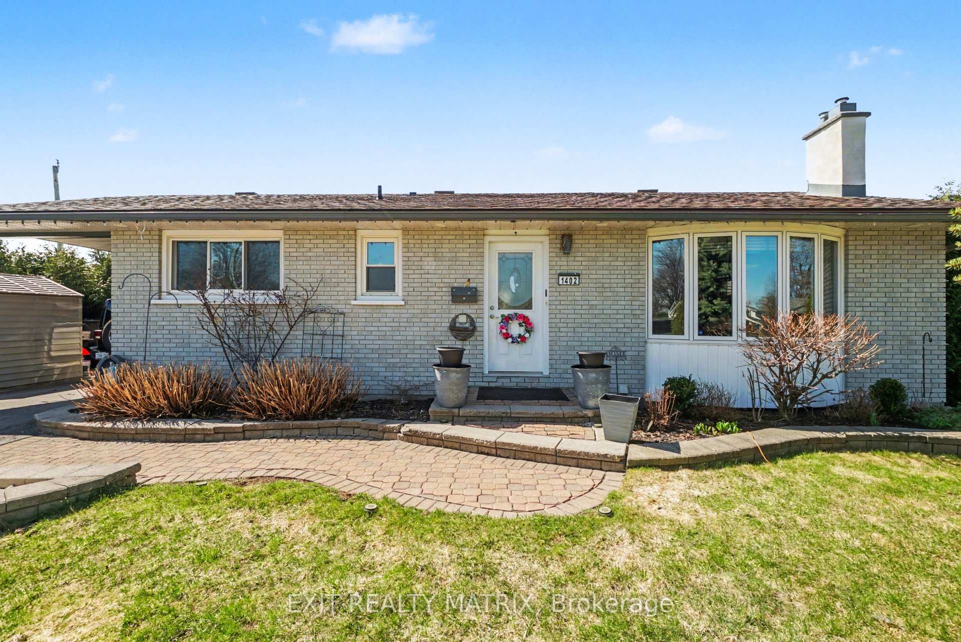 1402 Jamison Avenue, Orleans - Cumberland and Area, ON K1E 1J5, Orleans - Cumberland and Area — photo 1