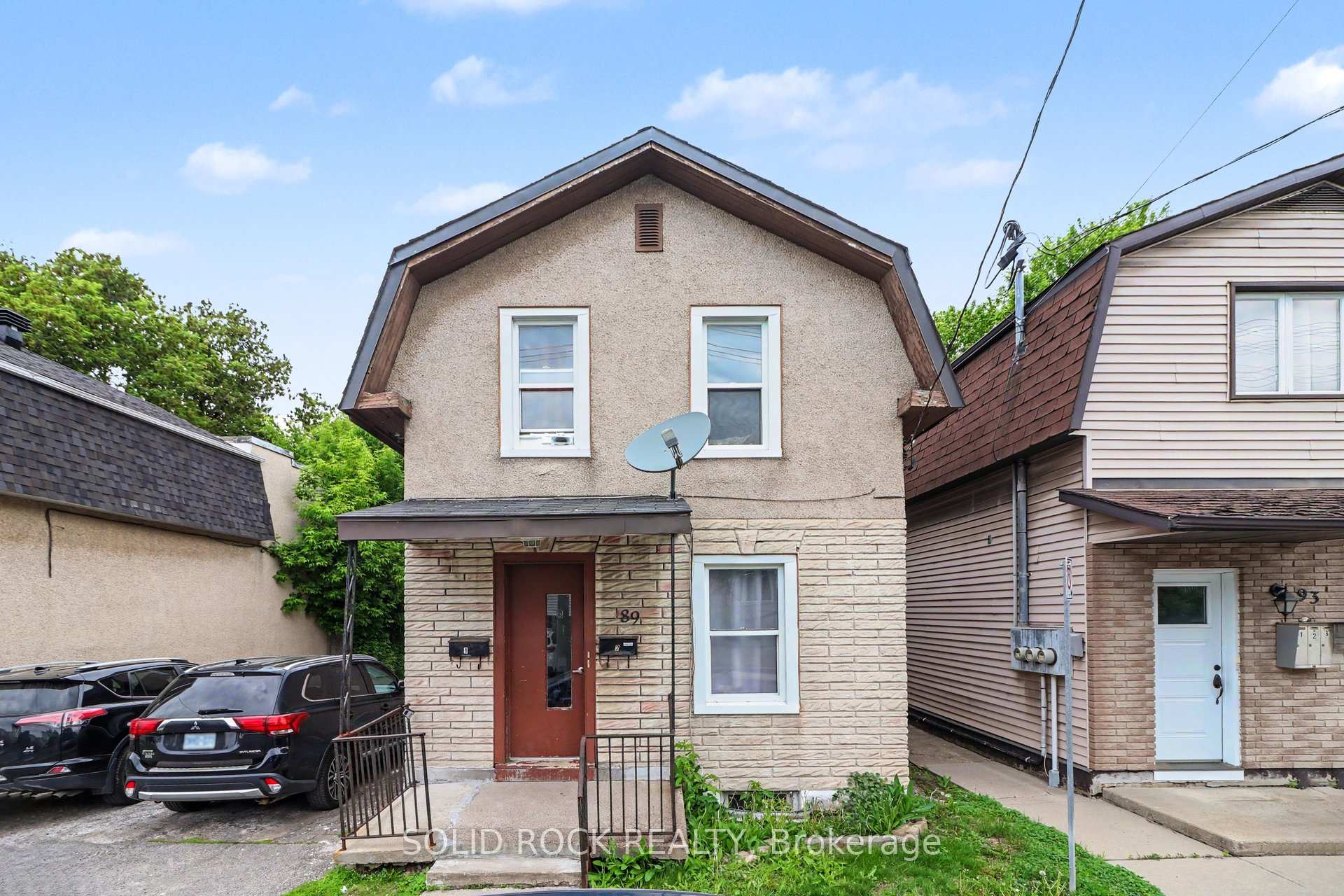 89 Marier Avenue, Vanier and Kingsview Park, ON K1L 5S2, Vanier and Kingsview Park — photo 1