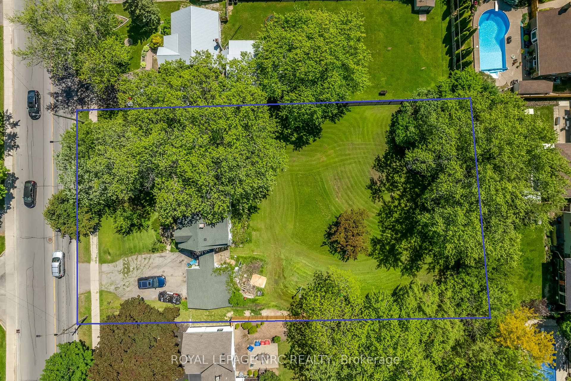 237 First Avenue, Welland, ON L3C 1Y7, Welland — photo 1
