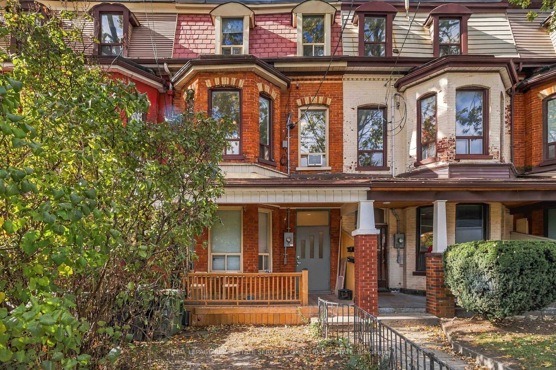 50 Grove Avenue 2F, Toronto, ON M6J 3B6, Toronto C01 — photo 1