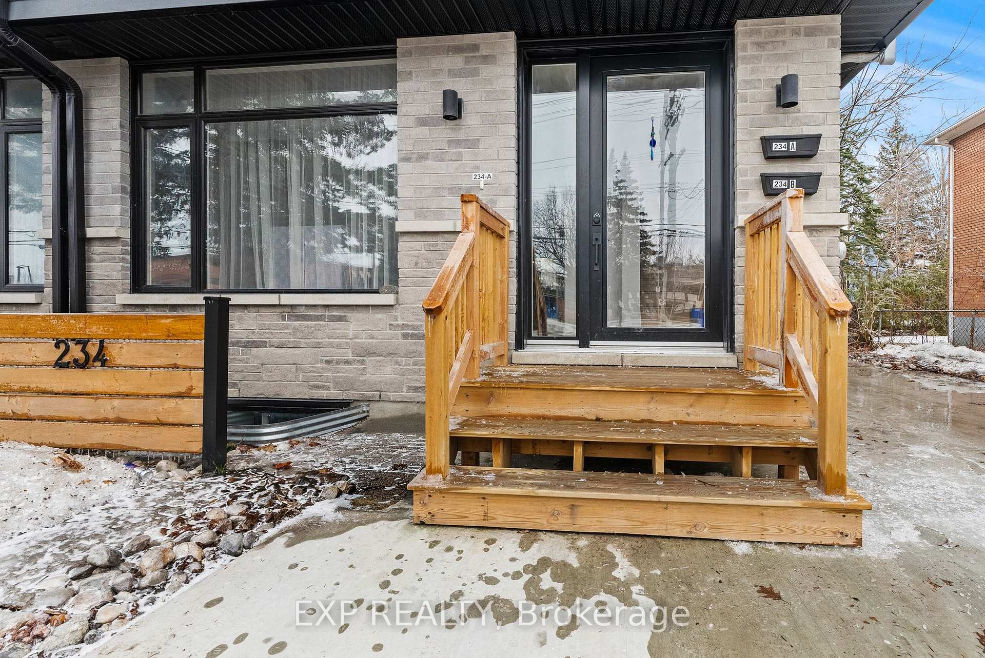 234-236 Woodroffe Avenue, Woodroffe, ON K2A 3V4, Woodroffe — photo 1