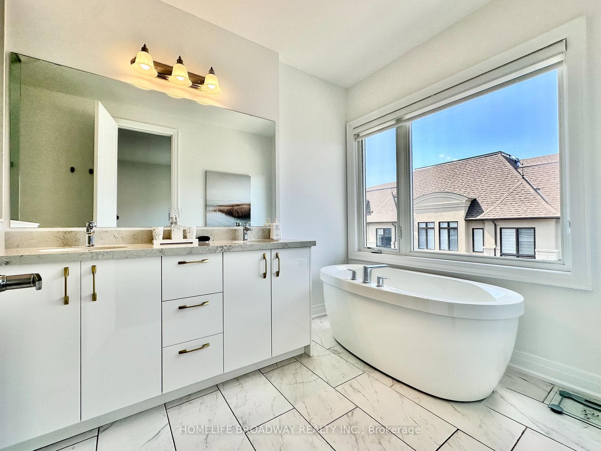 300 King Road, Richmond Hill, ON L4E 1H4, Richmond Hill — photo 1