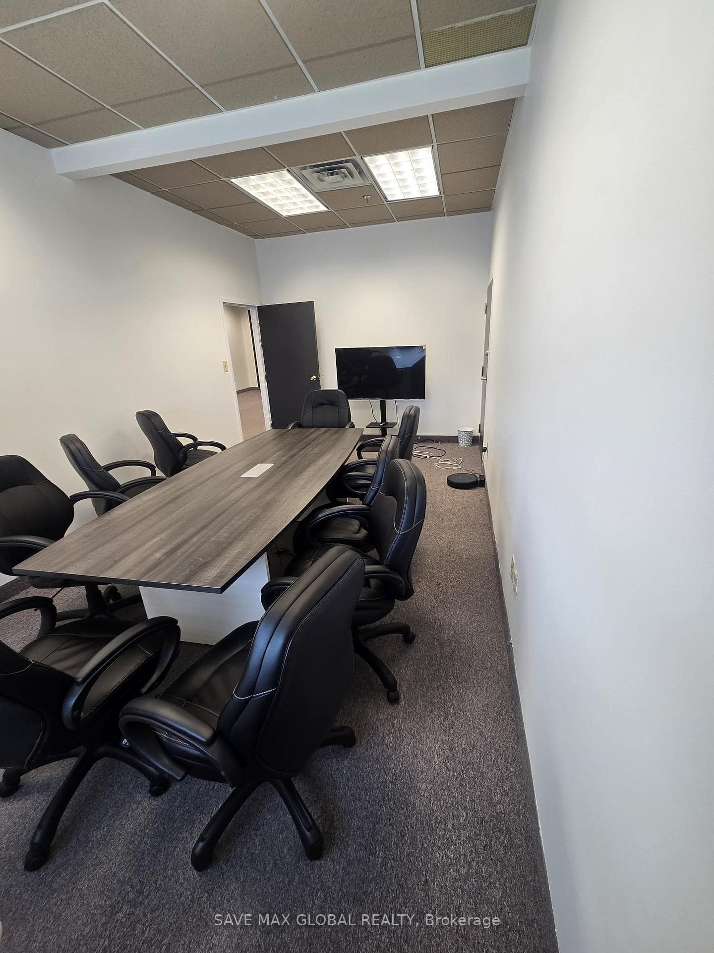 1601 River Road E 302, Kitchener, ON N2A 3Y4, Kitchener — photo 1