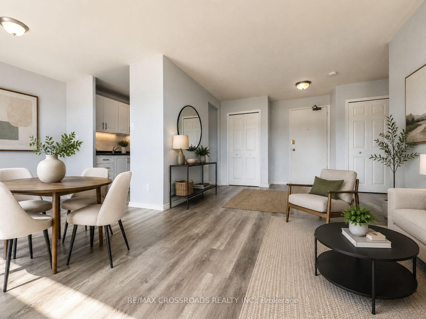 363 Lakeshore Road E 102, Mississauga, ON L5G 1H7, Mississauga — photo 1