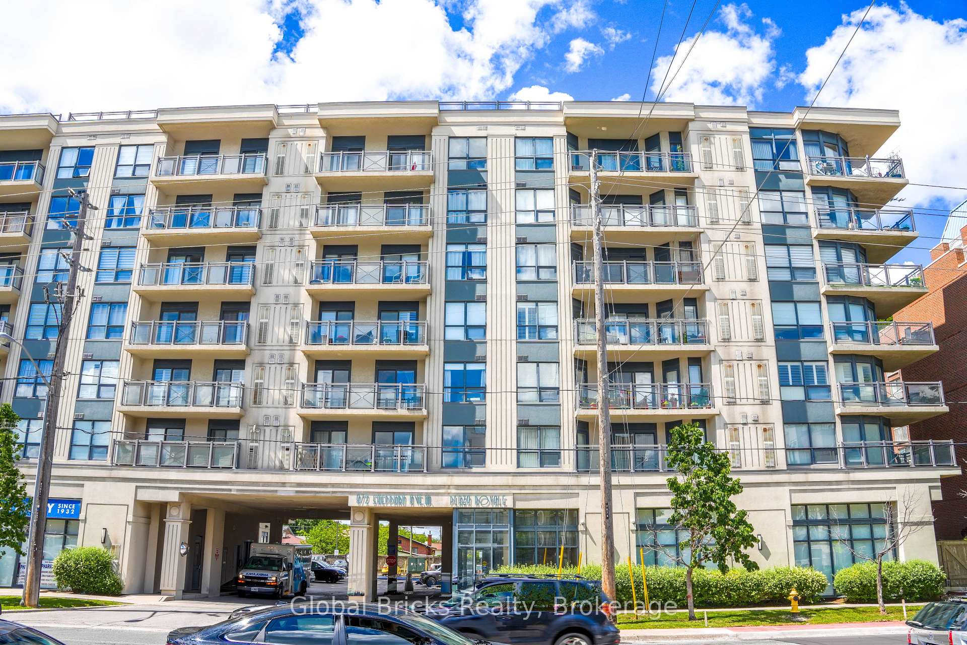 872 Sheppard Avenue W 308, Toronto, ON M3H 2T5, Toronto C06 — photo 1