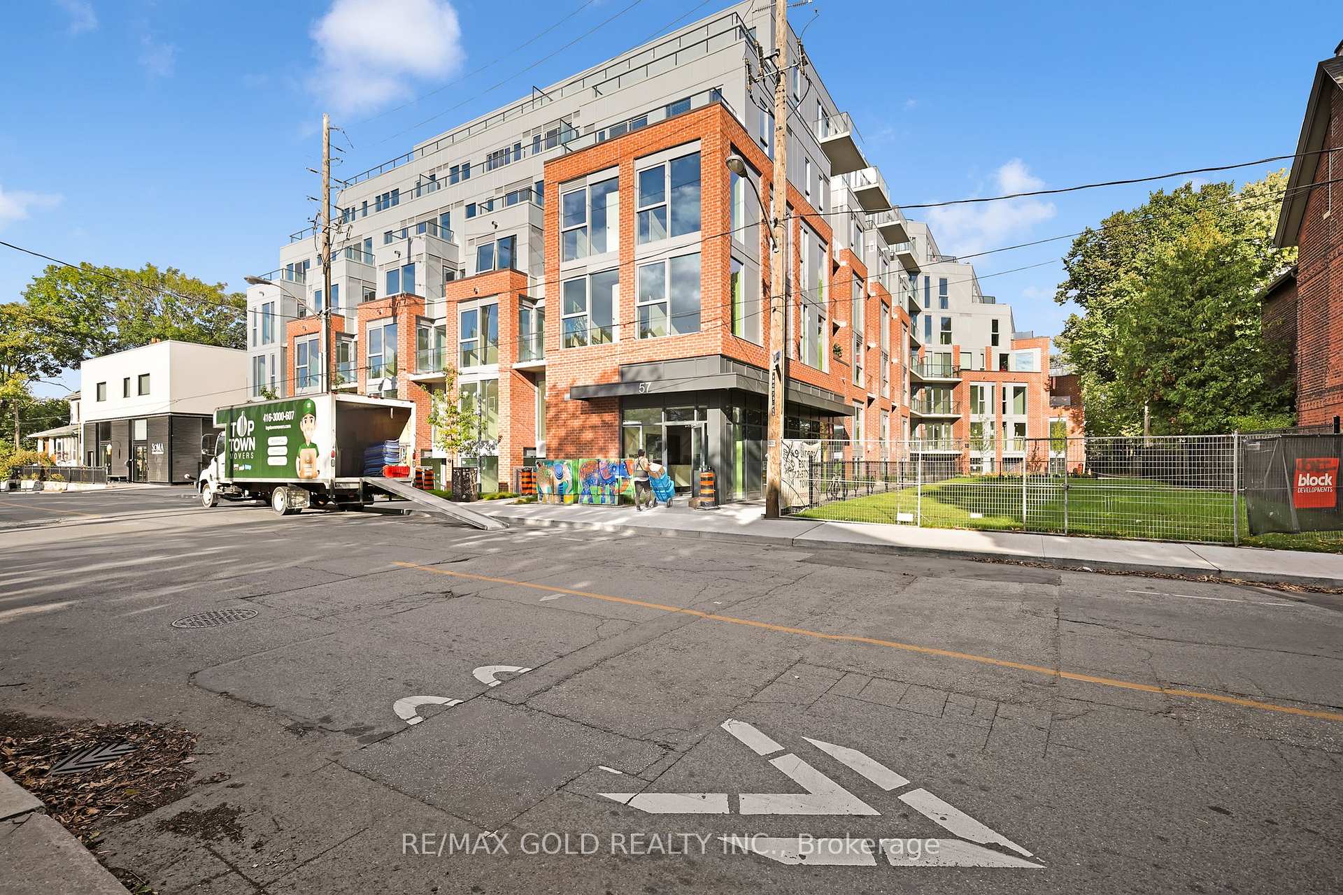 57 Brock Avenue 211, Toronto, ON M3H 3N2, Toronto W01 — photo 1