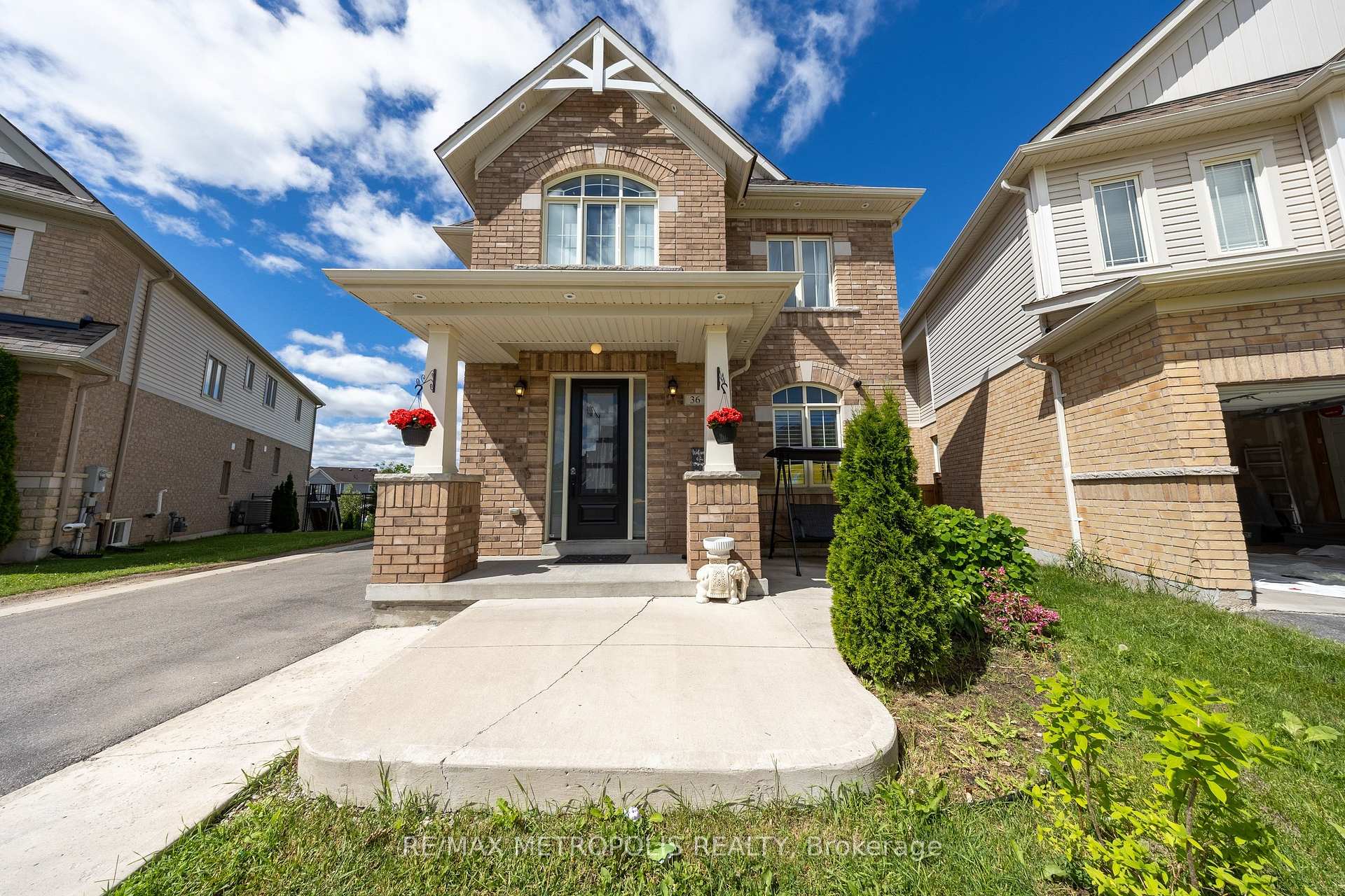 36 Michaelis Street, New Tecumseth, ON L9R 0M8, New Tecumseth — photo 1