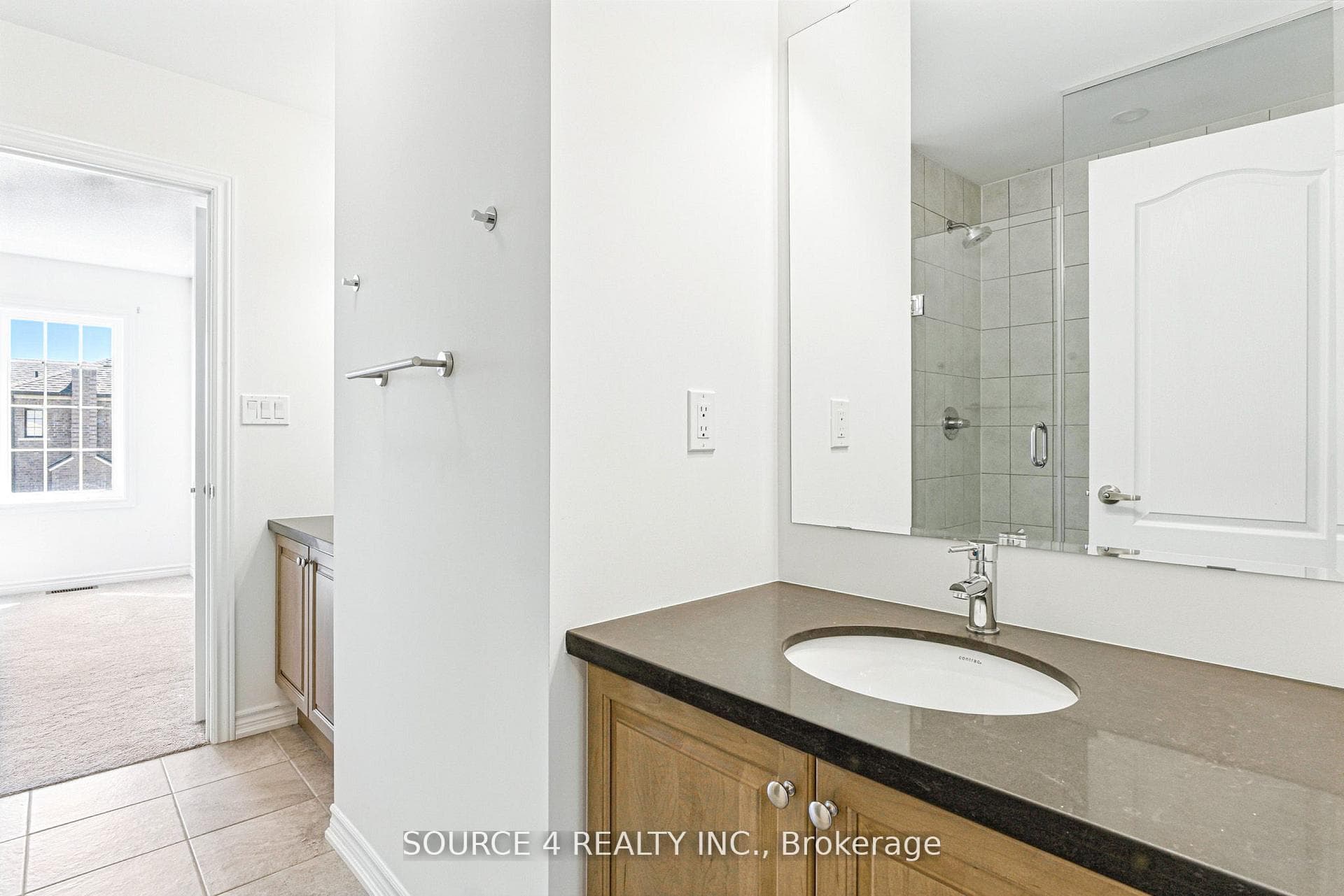 376 Danny Wheeler Boulevard, Georgina, ON L4P 0K2, Georgina — photo 1