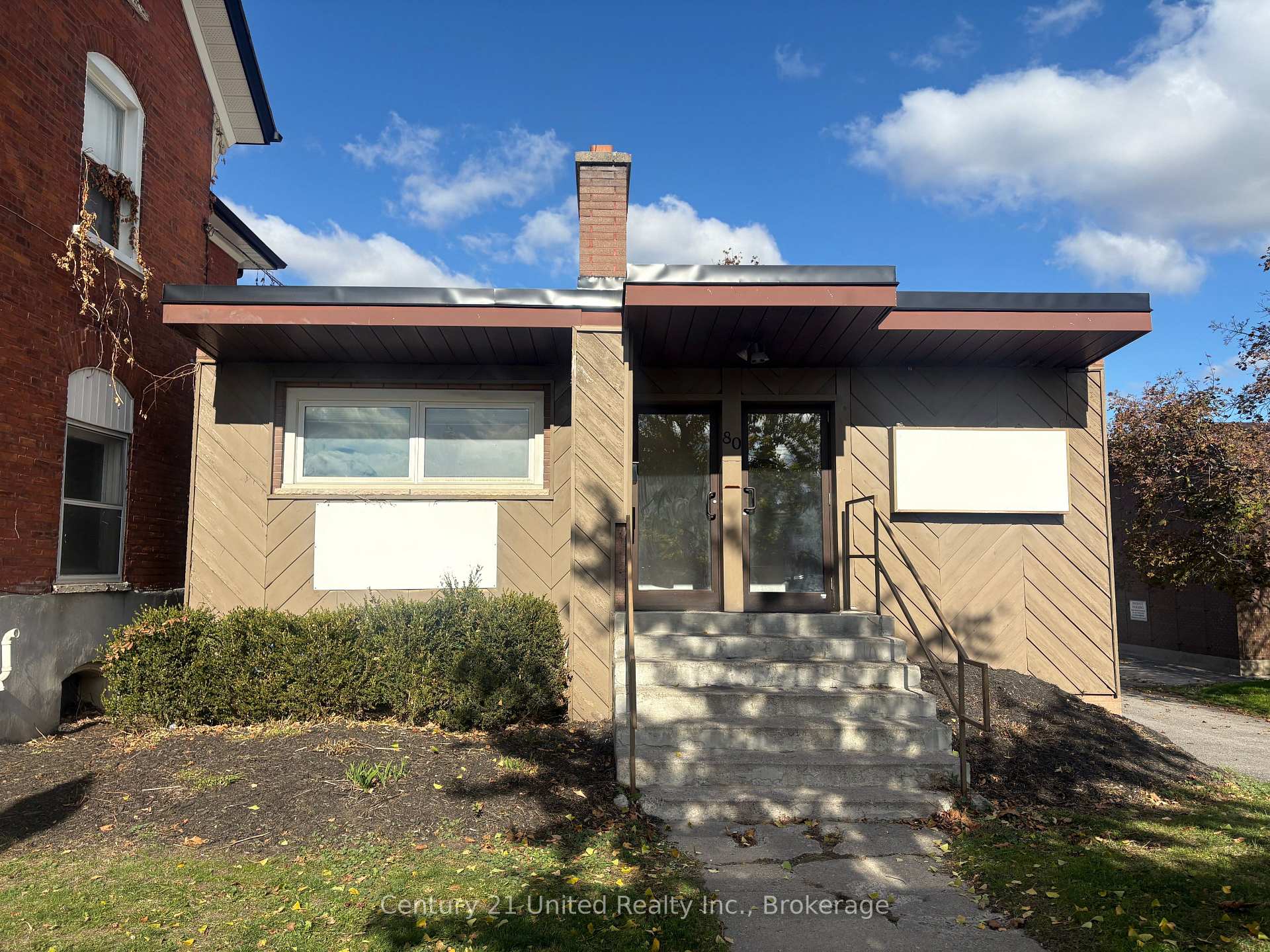 80 Hunter Street E, Peterborough, ON K9H 1G5, Peterborough — photo 1