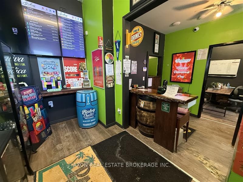 68 Main Street, Penetanguishene, ON L9M 1T3, Penetanguishene — photo 1