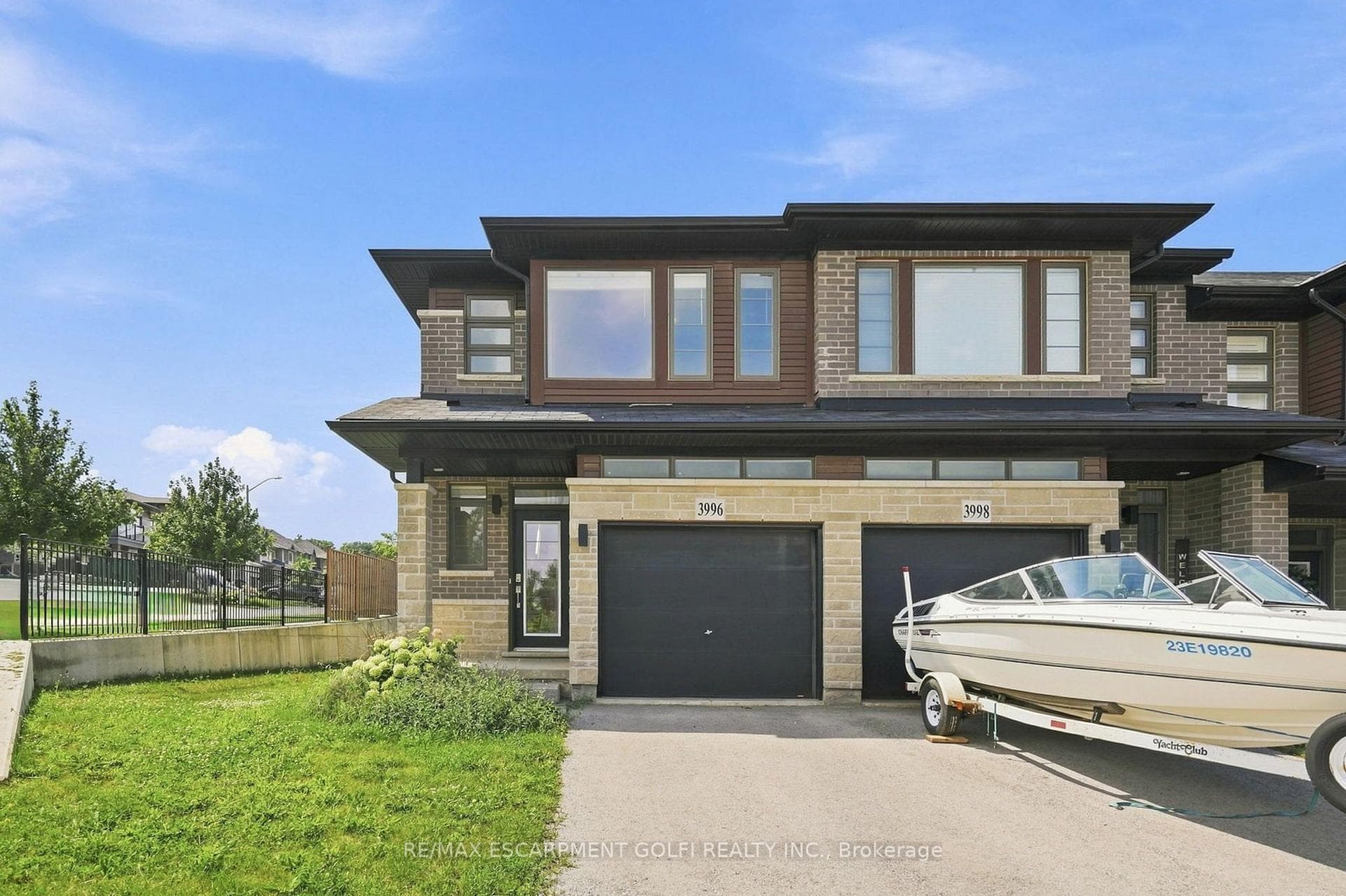 3996 CROWN Street, Lincoln, ON L3J 0S6, Lincoln — photo 1