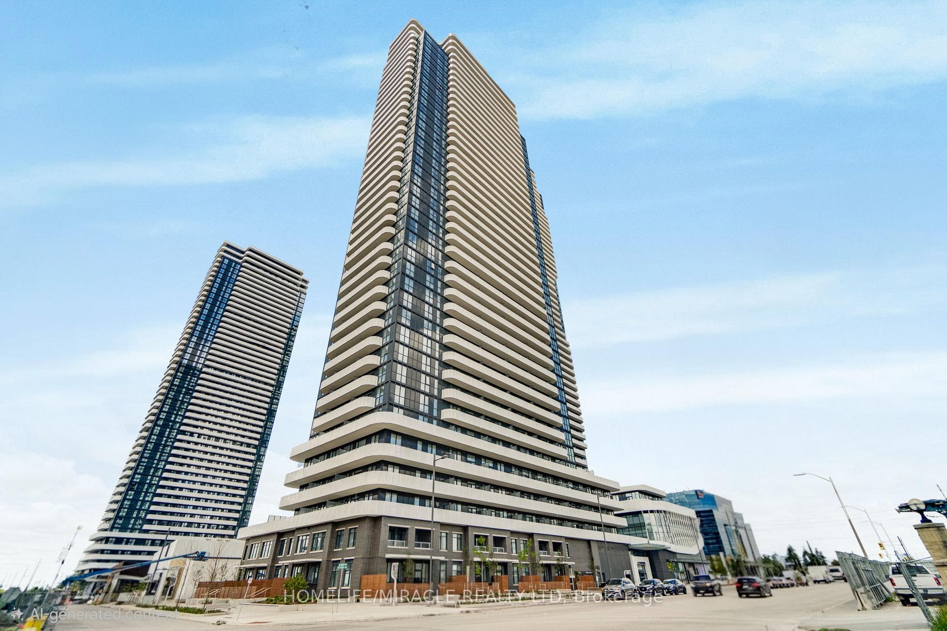 28 Interchange Way 702, Vaughan, ON L4K 0P8, Vaughan — photo 1