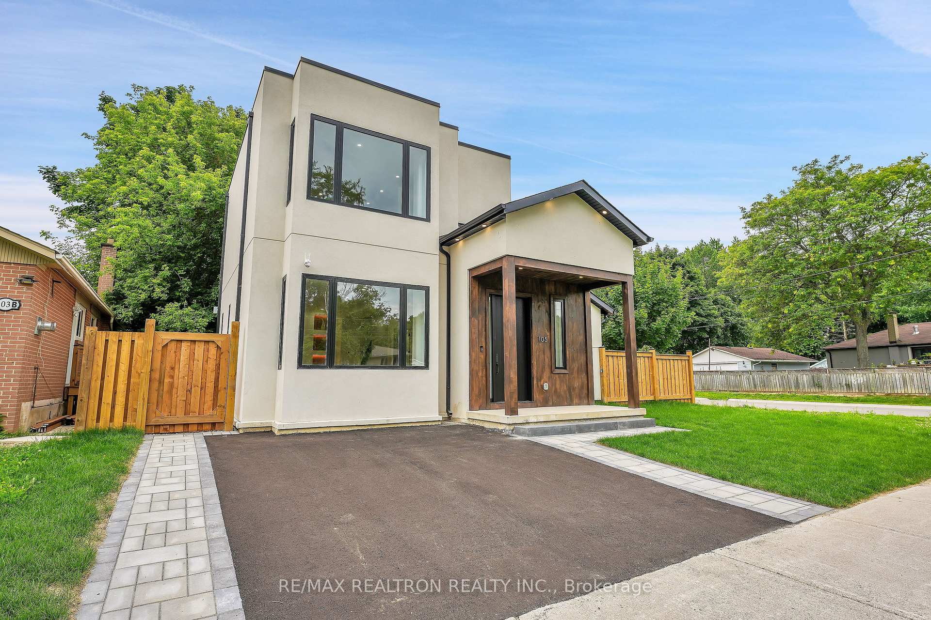 105 Murray Drive, Aurora, ON L4G 2C4, Aurora — photo 1