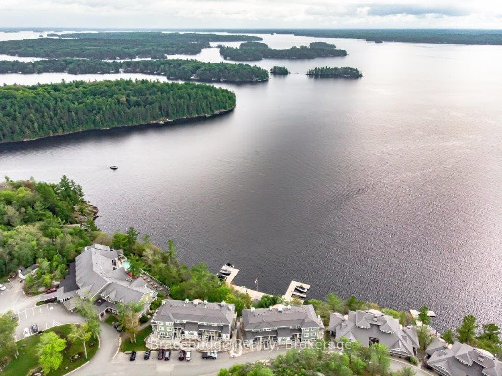 1869 Muskoka Rd 118 Highway W L203-A2, Muskoka Lakes, ON P1L 1W8, Muskoka Lakes — photo 1