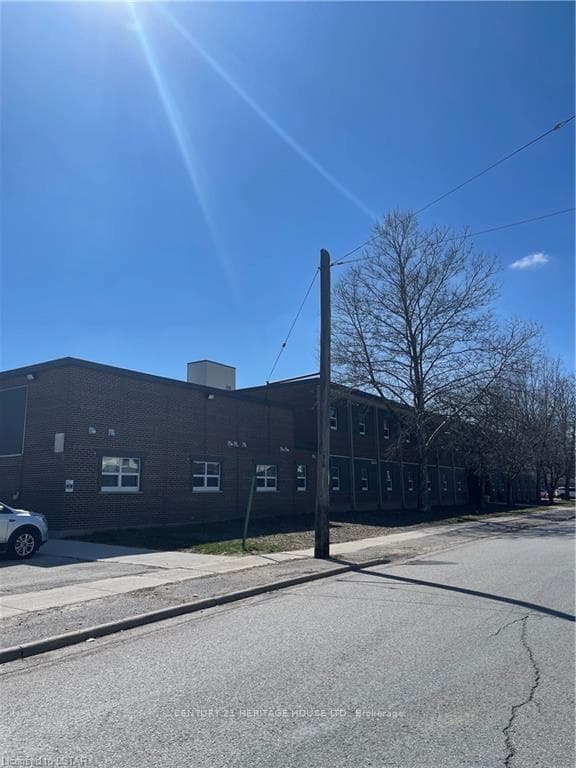 50 SCOTT Street 110, St. Thomas, ON N5P 1K6, St. Thomas — photo 1