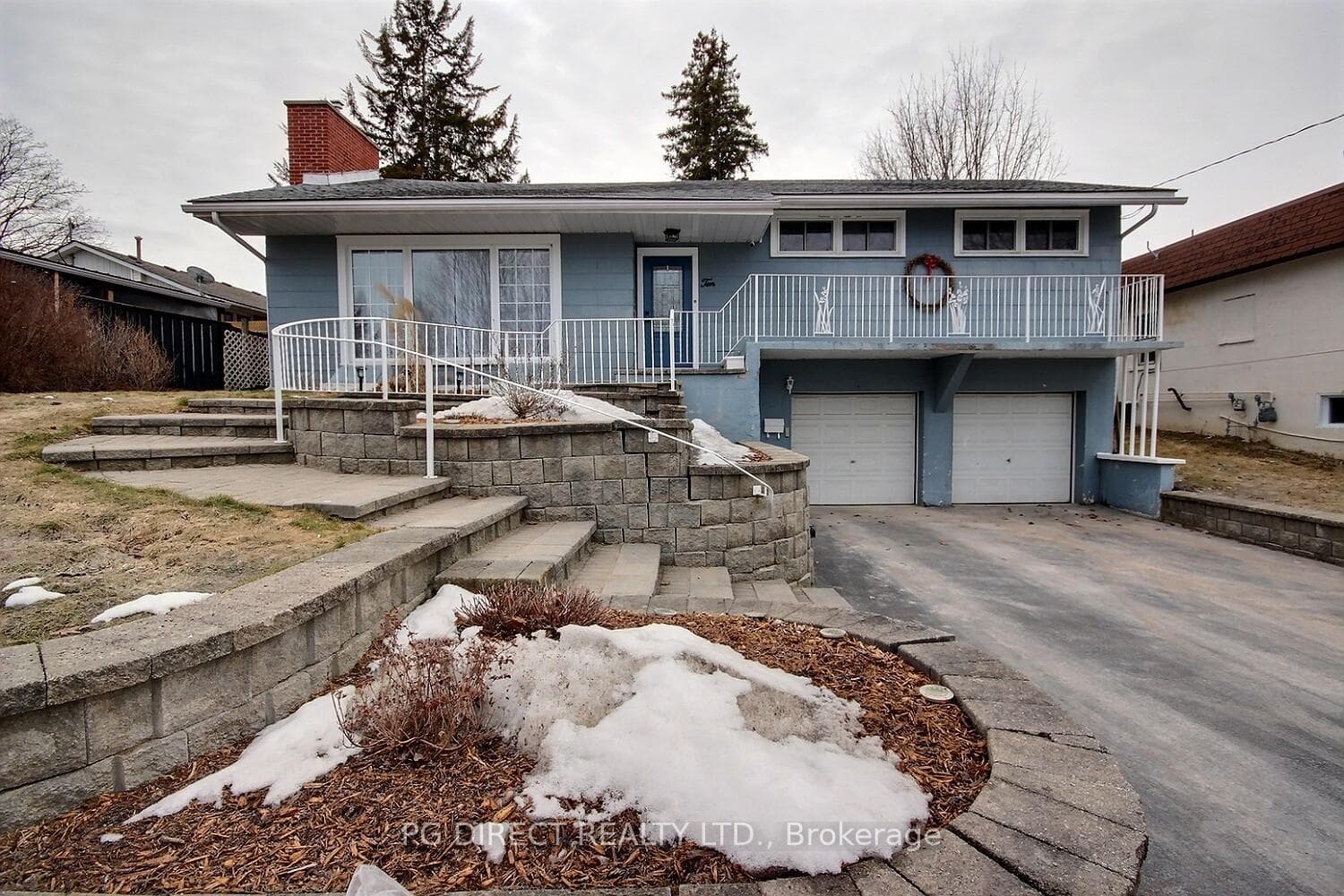 10 Victoria Avenue, Quinte West, ON K8V 4Z1, Quinte West — photo 1