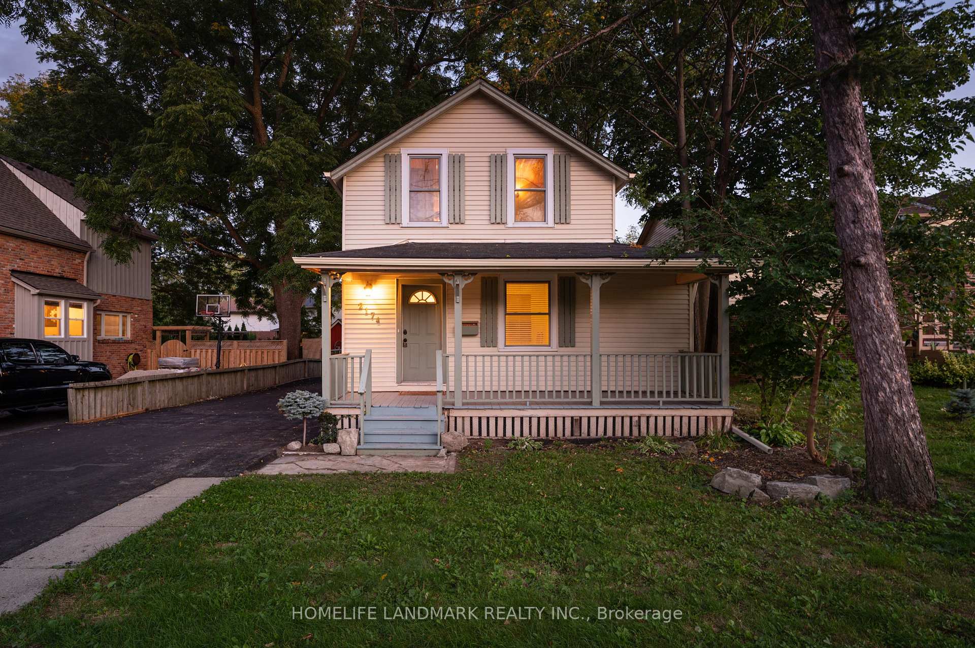 2174 New Street, Burlington, ON L7R 1H8, Burlington — photo 1