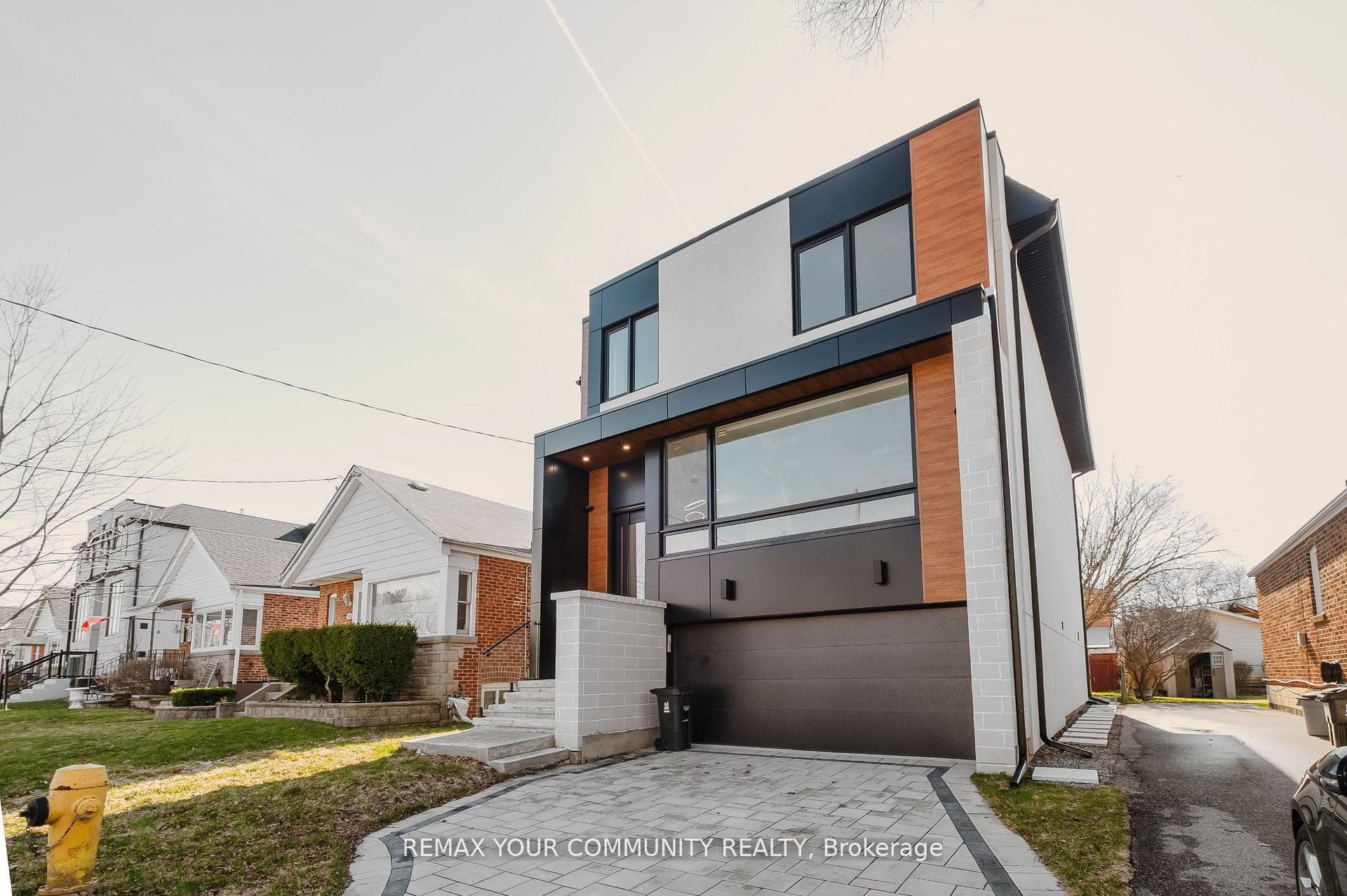 360 Woodmount Avenue, Toronto, ON M4C 4A5, Toronto E03 — photo 1