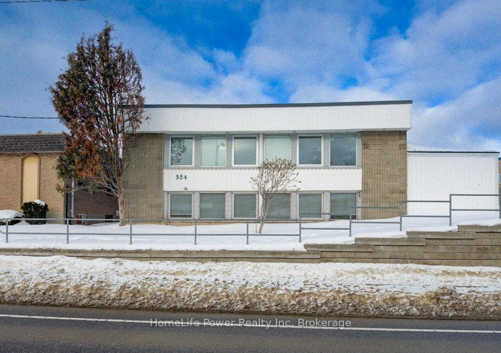 354 Charles Street E, Kitchener, ON N2G 4L5, Kitchener — photo 1