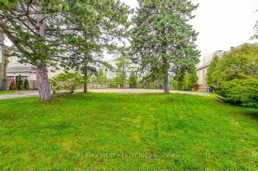 Part Lot 1 Fairview Road W, Mississauga, ON L5B 1K7, Mississauga — photo 1