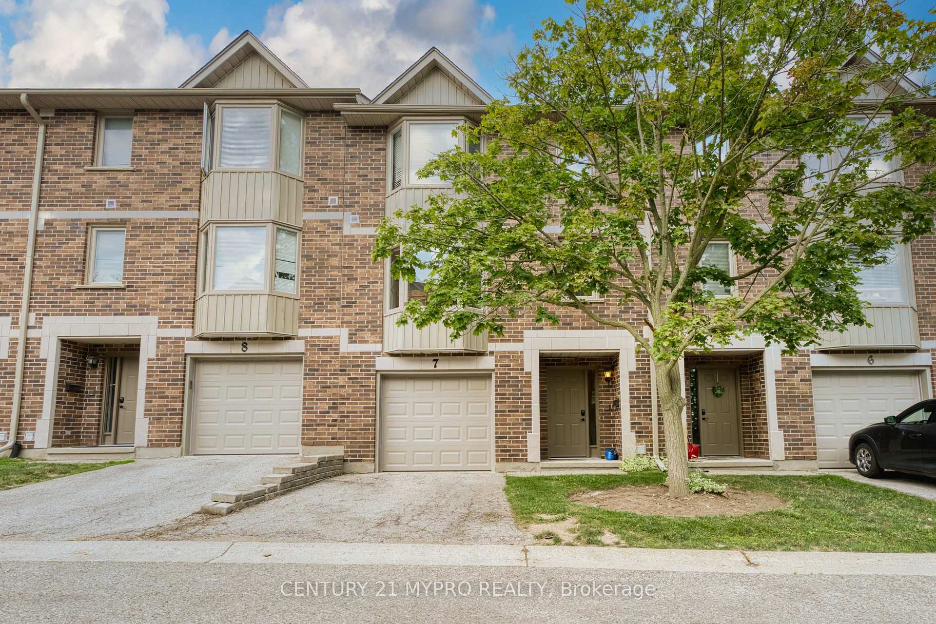 1548 Richmond Street 7, London North, ON N6G 4W7, London North — photo 1