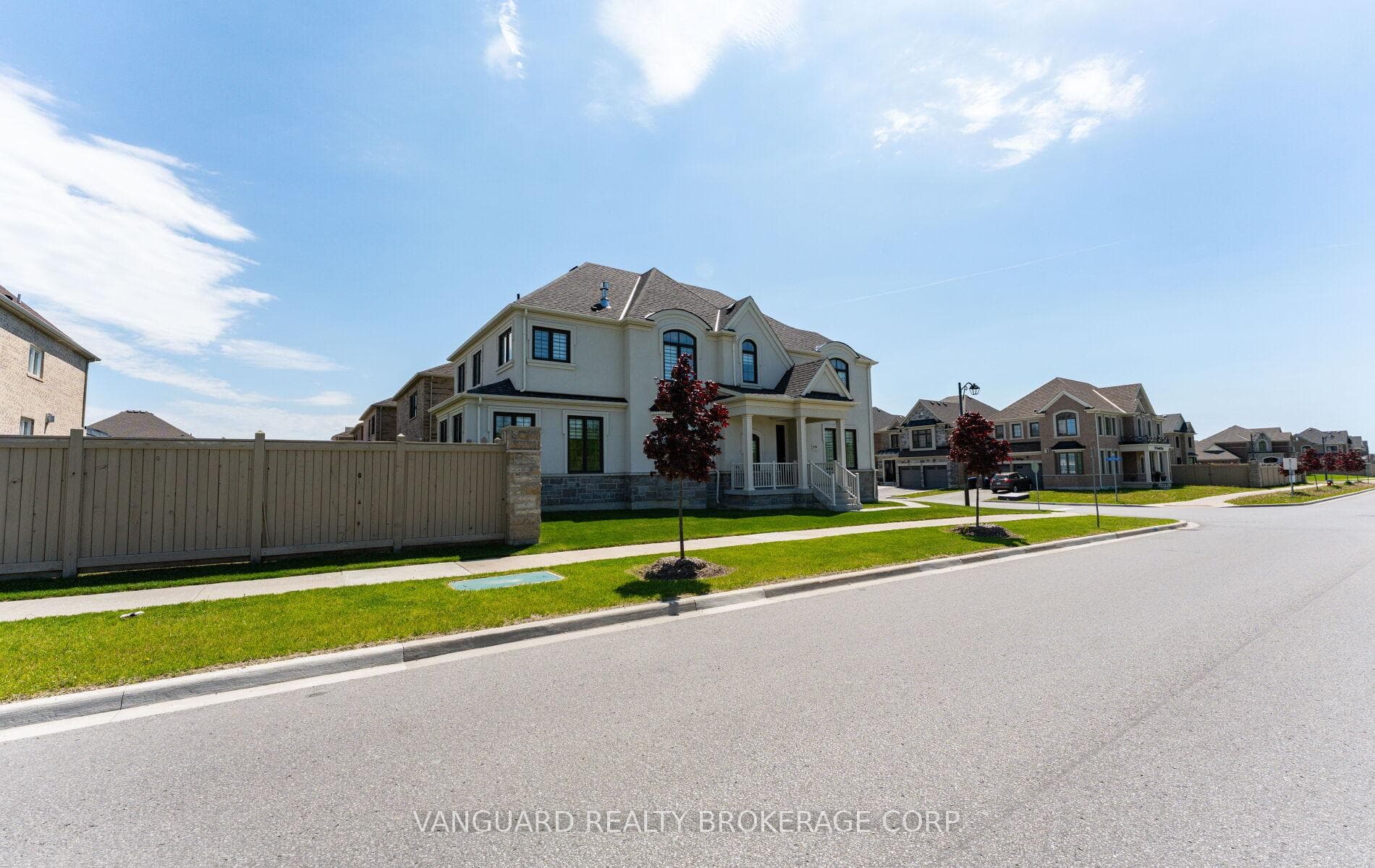 158 Scarlet Way, Bradford West Gwillimbury, ON L3Z 4J2, Bradford West Gwillimbury — photo 1