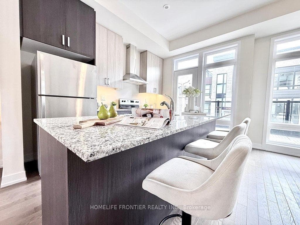 39 Credit Lane, Richmond Hill, ON L4E 1G9, Richmond Hill — photo 1
