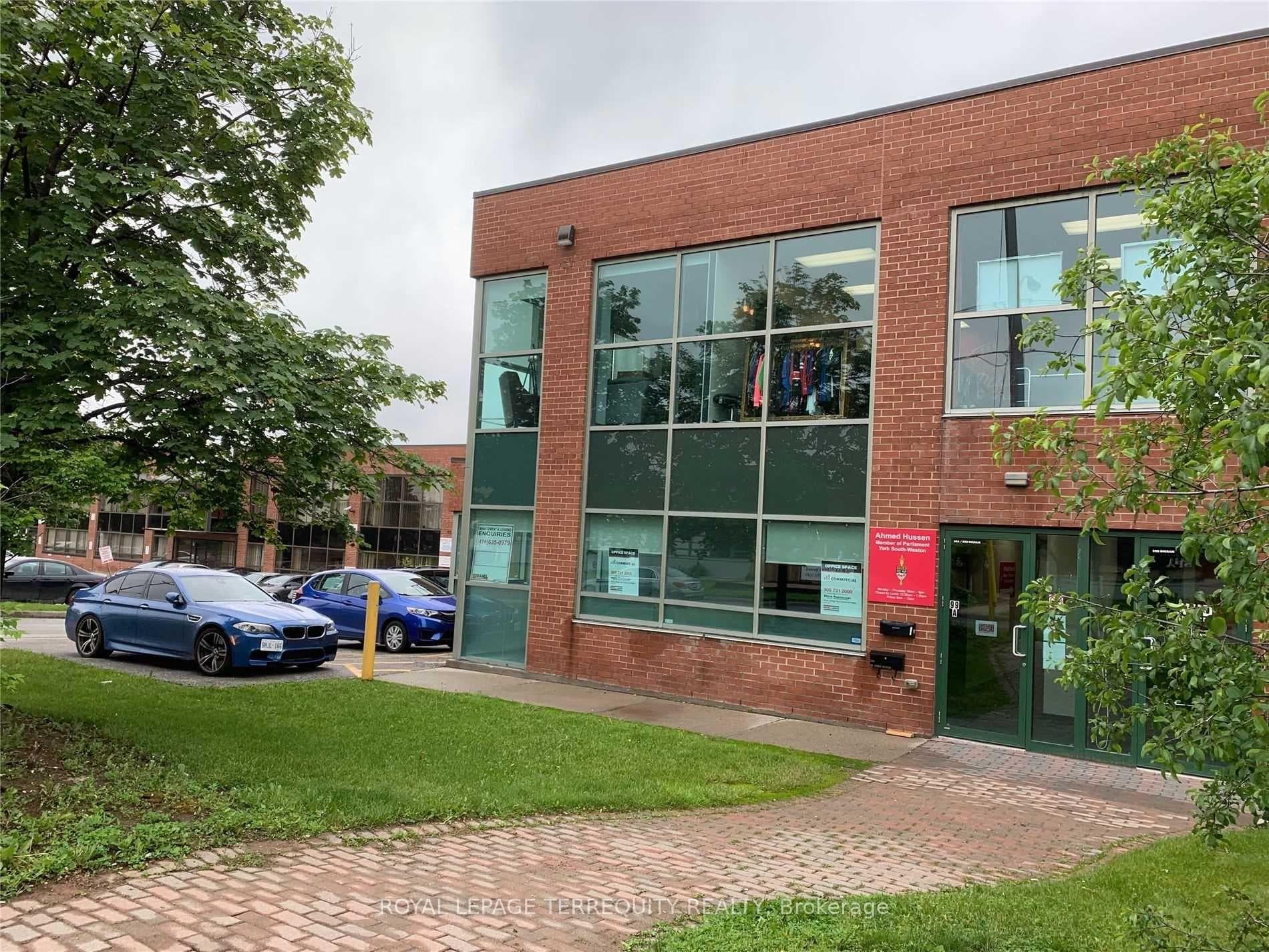 99 Ingram Drive A, Toronto, ON M6M 2L7, Toronto W04 — photo 1