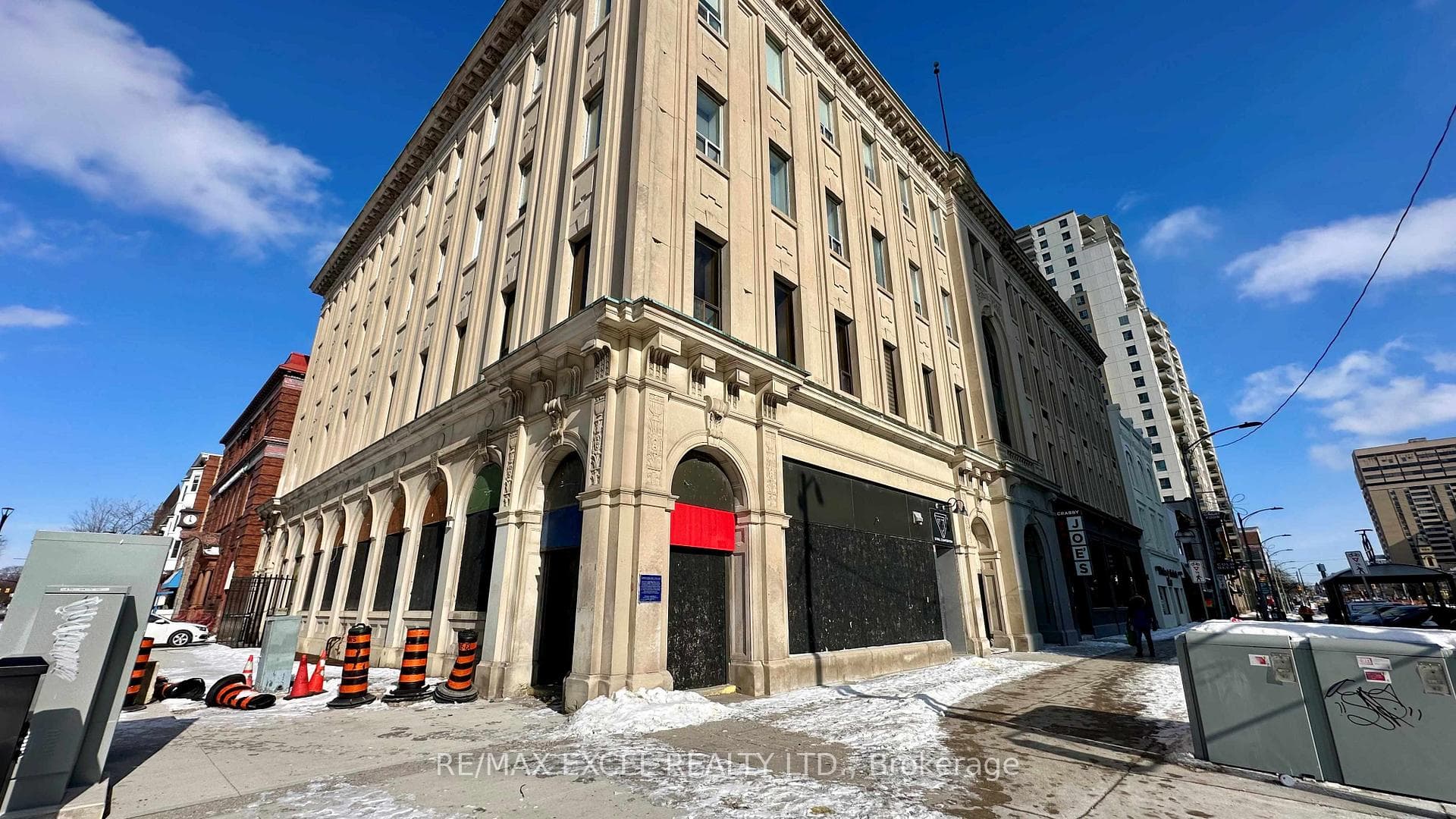 272 Dundas Street E, London East, ON N6B 1T6, London East — photo 1