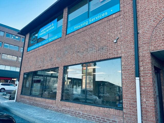 114 Dundas Street E 102B, Whitby, ON L1N 2H7, Whitby — photo 1