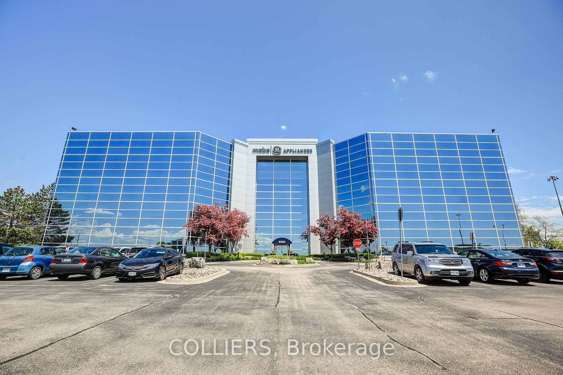 5420 North Service Road 200, Burlington, ON L7L 6W6, Burlington — photo 1