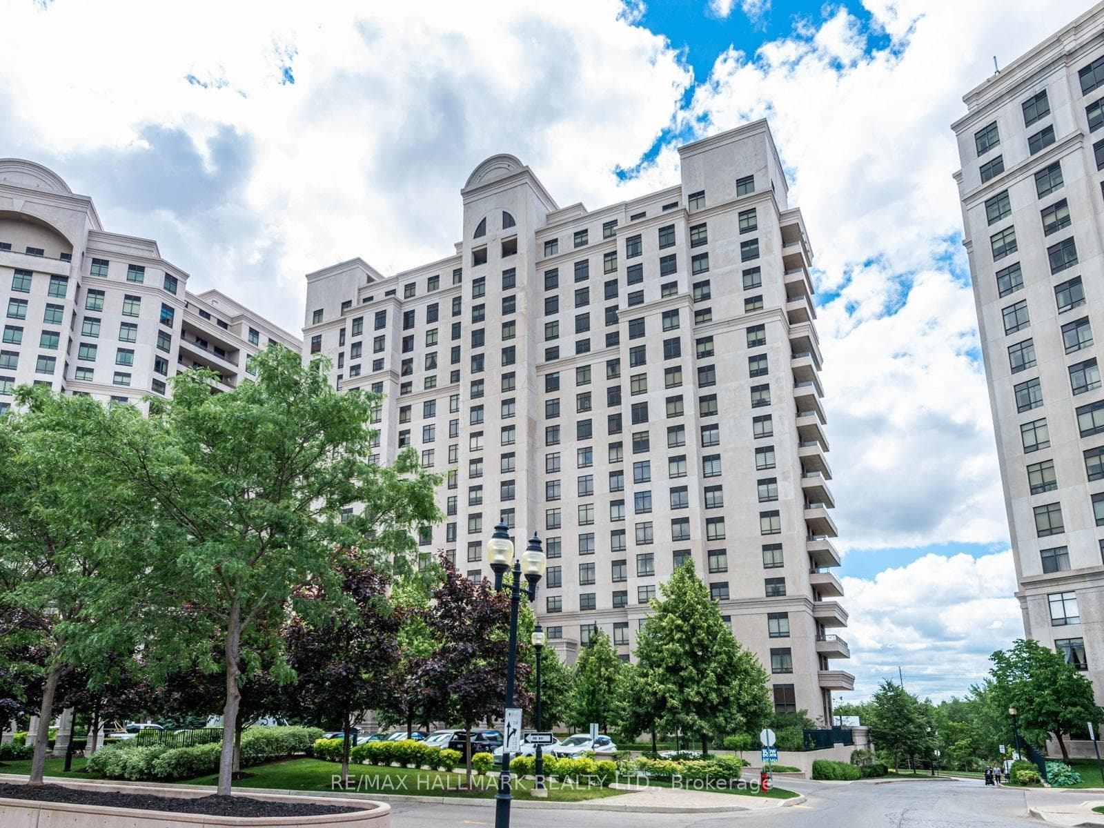 9245 Jane Street 303, Vaughan, ON L6A 0J9, Vaughan — photo 1