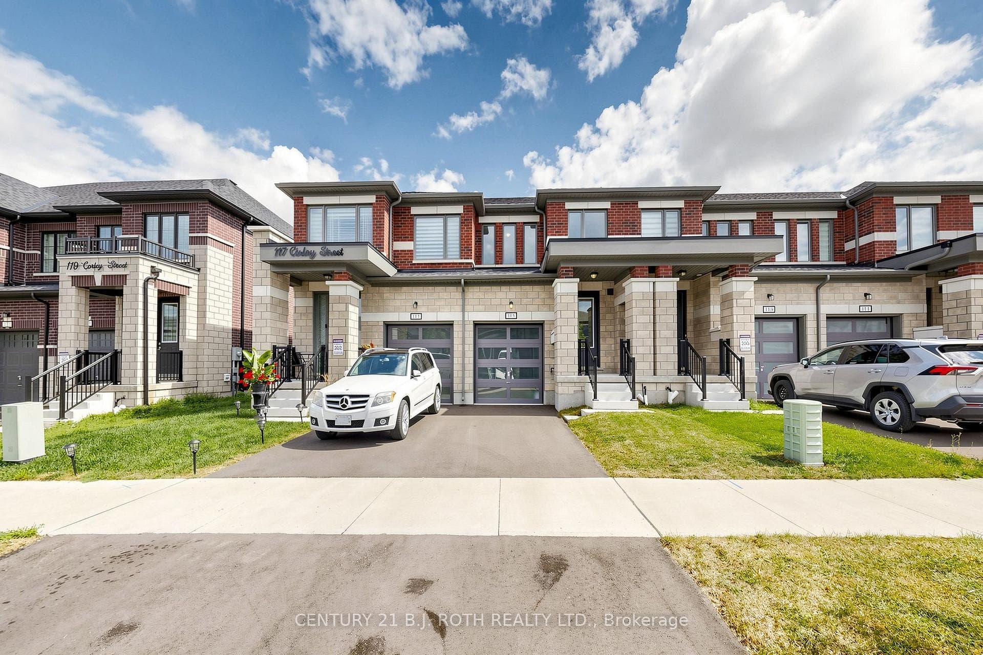 115 Corley Street E, Kawartha Lakes, ON K9V 0R4, Kawartha Lakes — photo 1