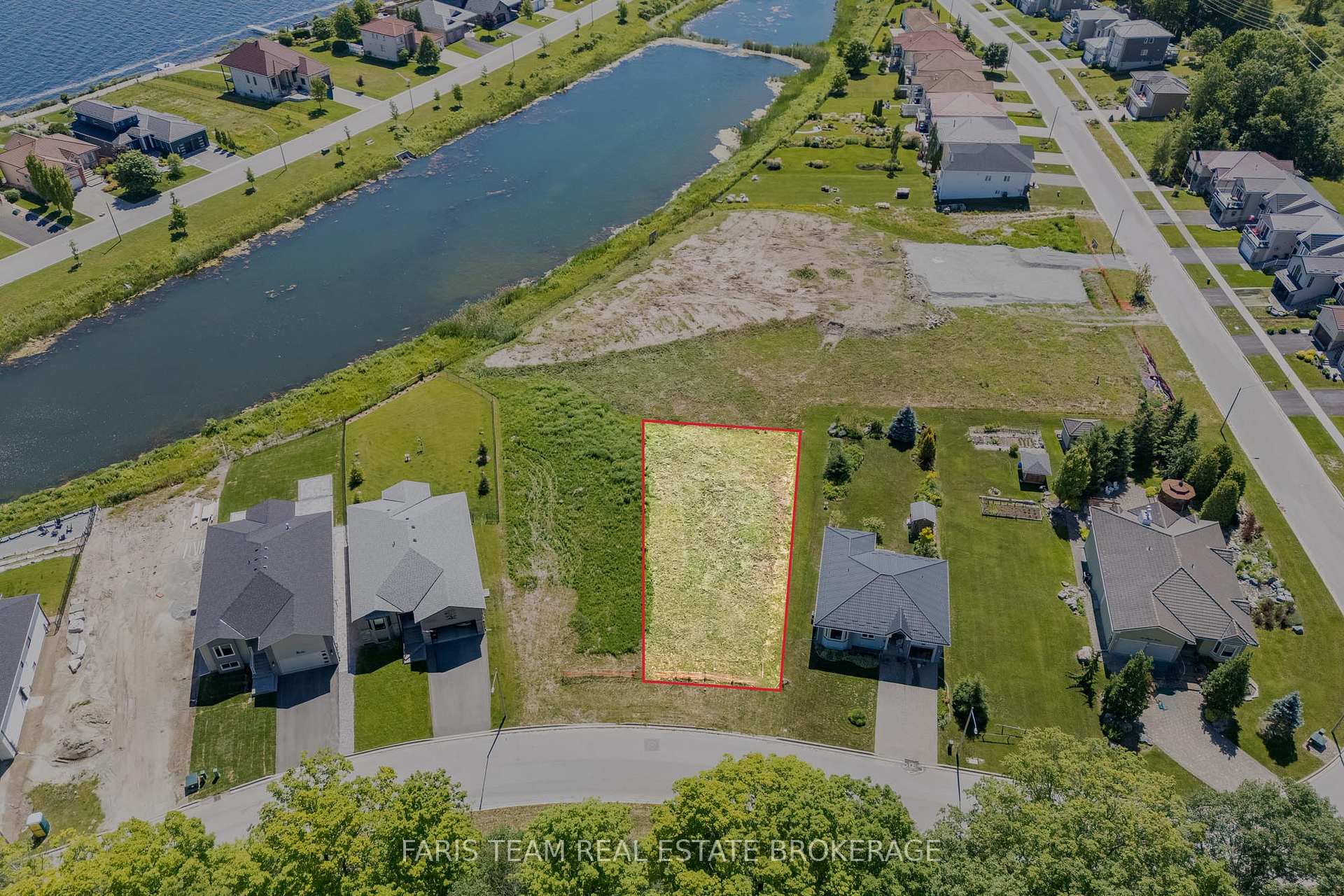 565 Taylor Drive, Midland, ON L4R 5L9, Midland — photo 1