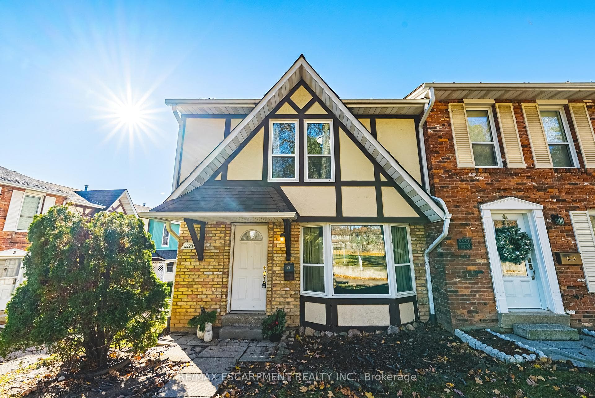 2220 UPPER MIDDLE Road 4, Burlington, ON L7P 3P4, Burlington — photo 1