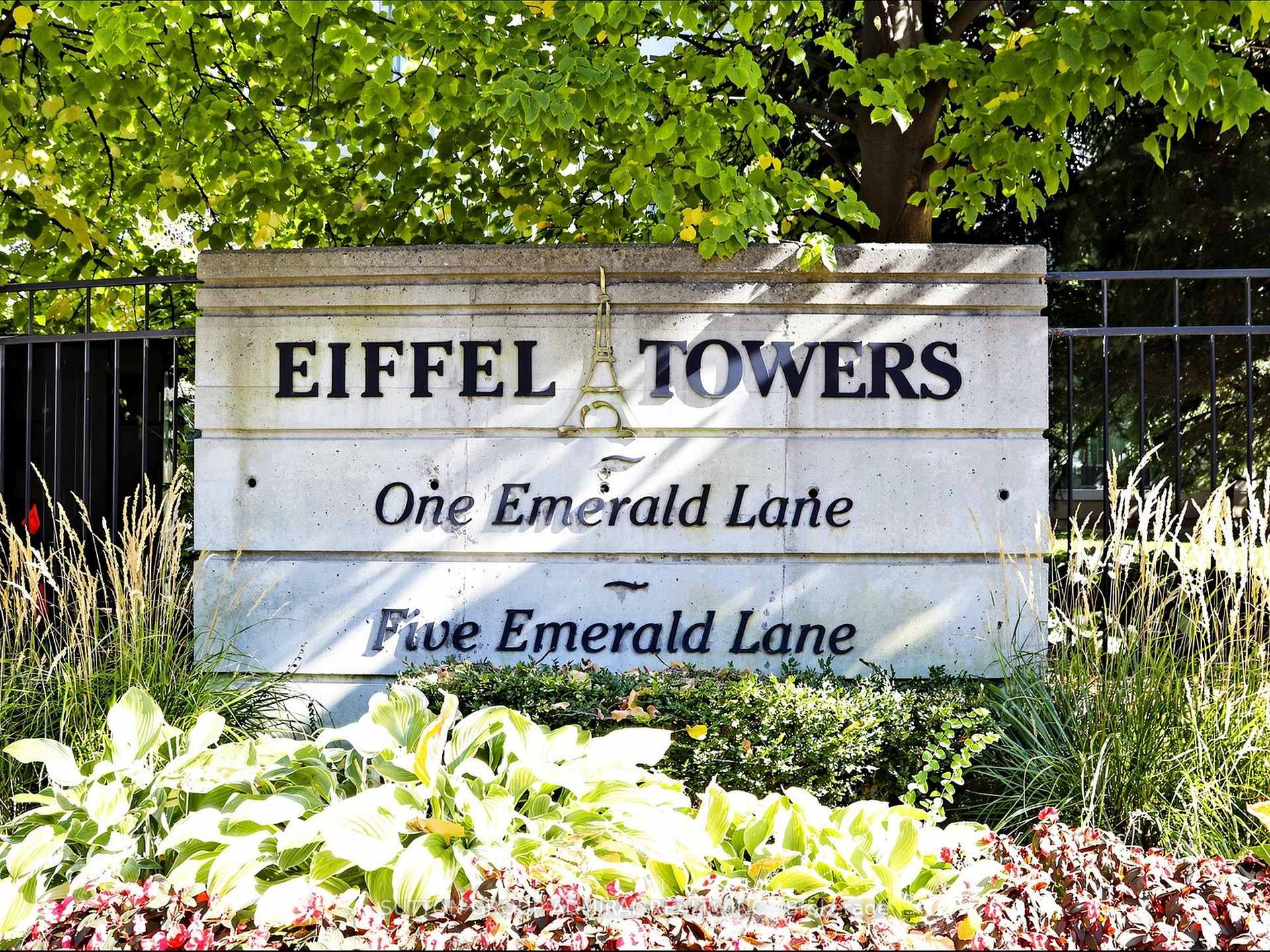 1 Emerald Lane 704, Vaughan, ON L4J 8N2, Vaughan — photo 1
