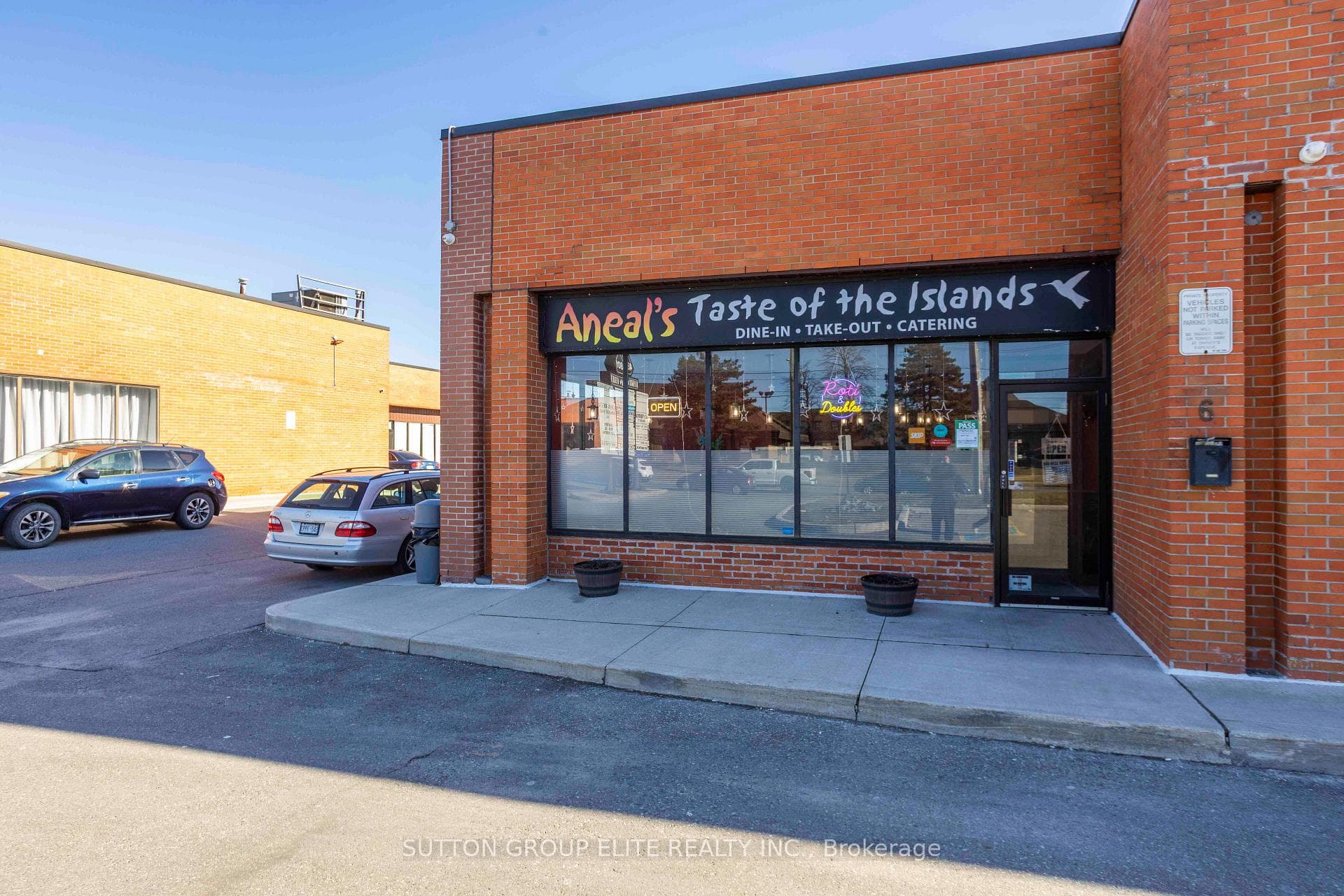 4801 Steeles Avenue W 6, Toronto, ON M9L 2W1, Toronto W05 — photo 1