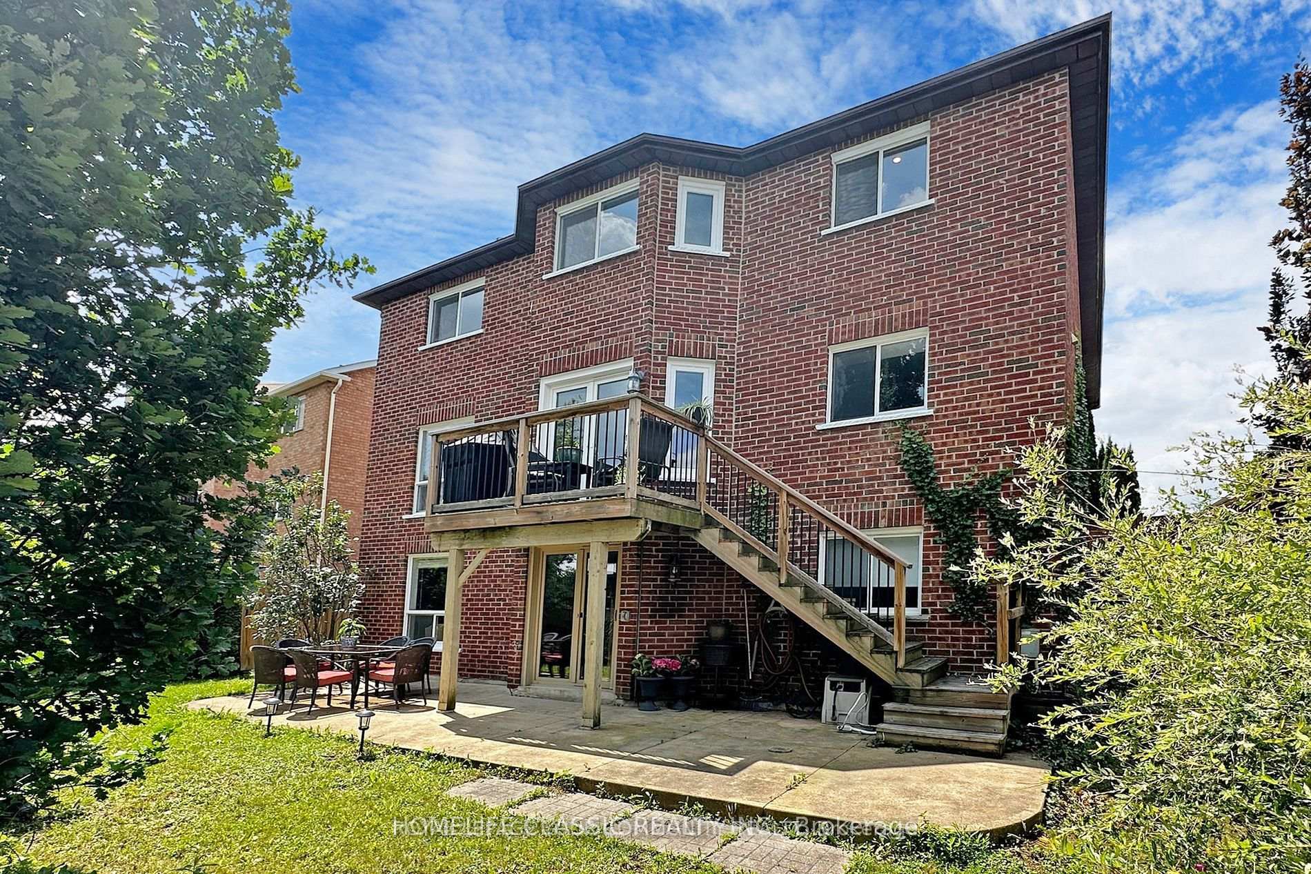 267 Savage Road Lower Level, Newmarket, ON L3X 1S1, Newmarket — photo 1