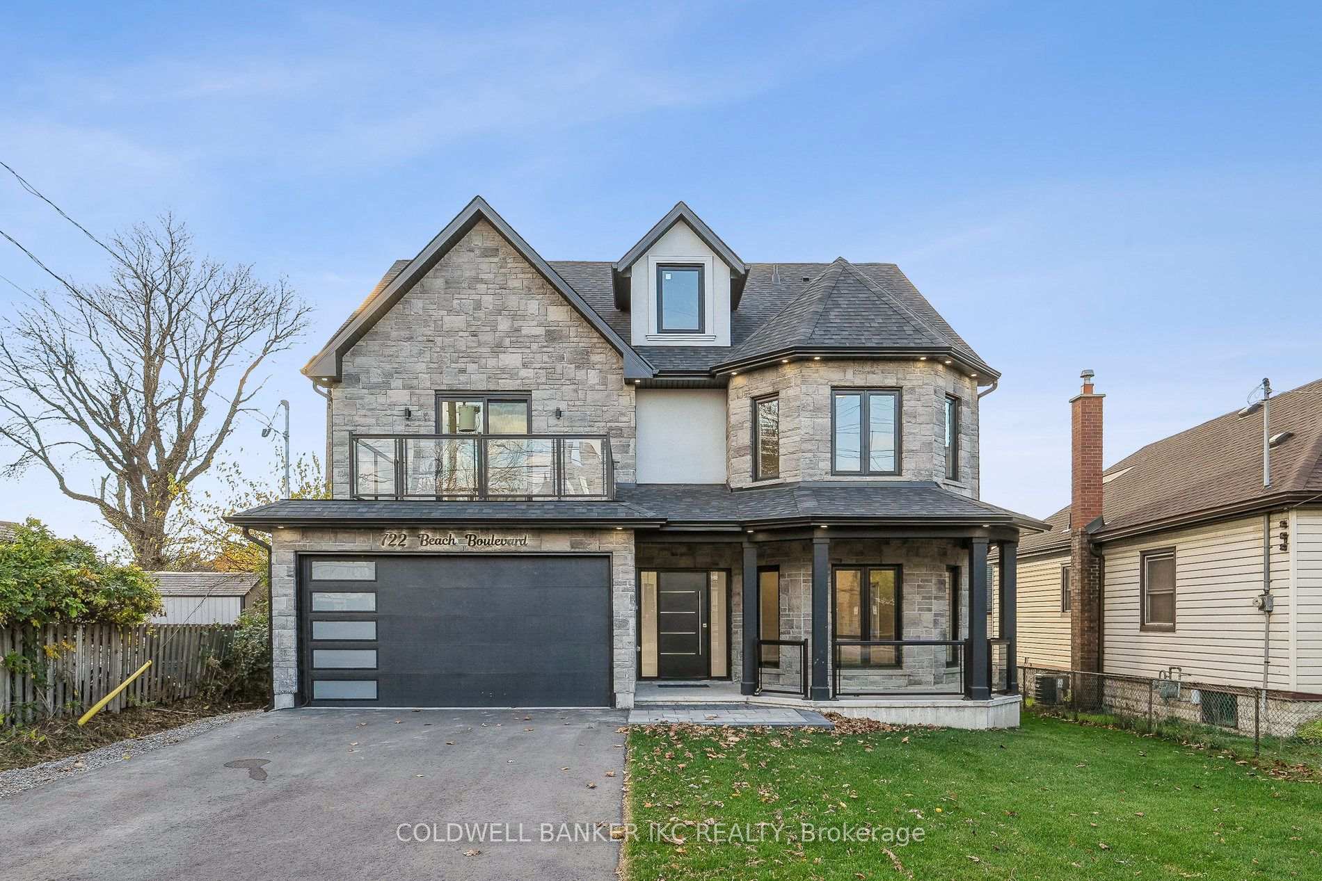 722 Beach Boulevard, Hamilton, ON L8H 6Y7, Hamilton — photo 1